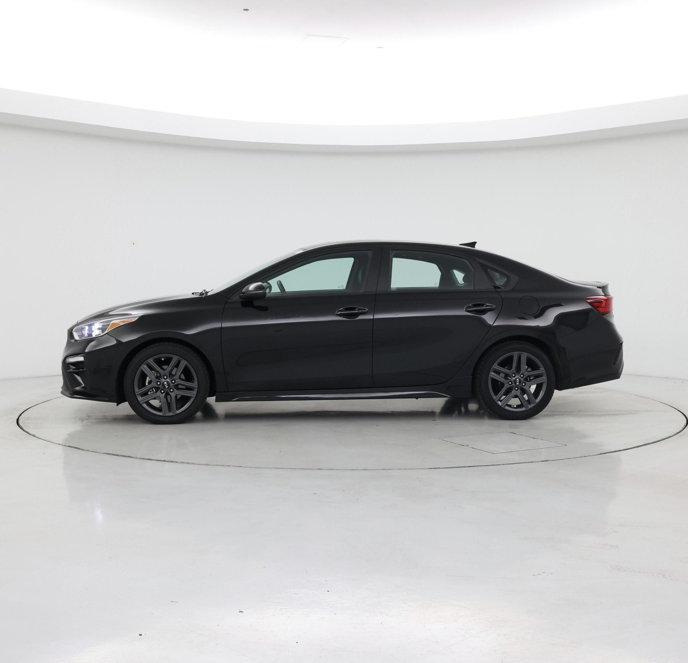 Thumbnail: 2021 Kia Forte - 3