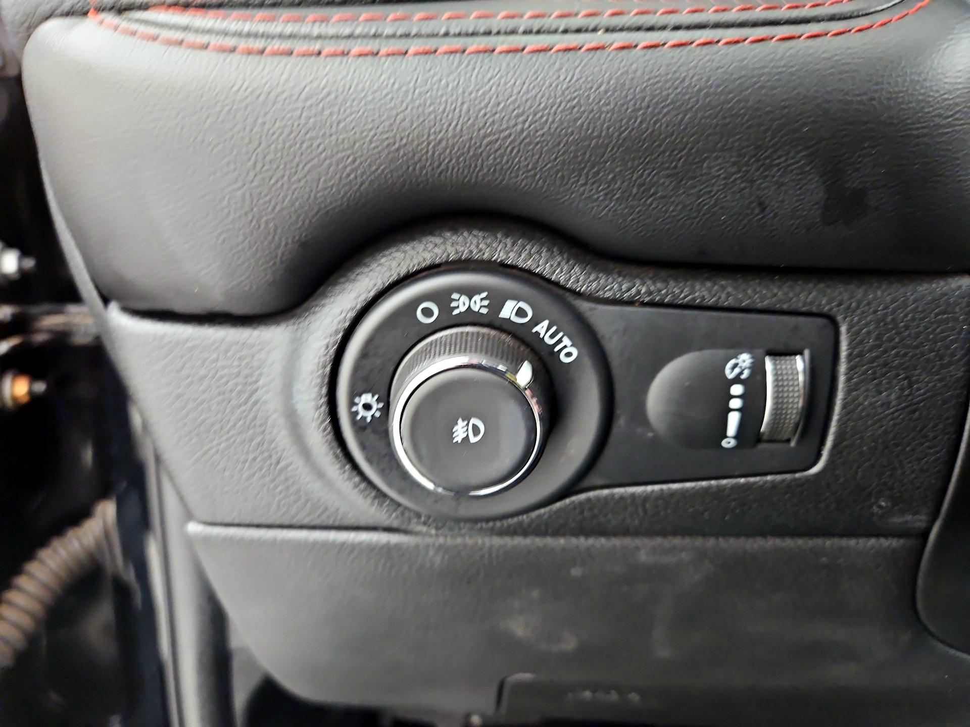 Thumbnail: 2023 Dodge Durango - 13