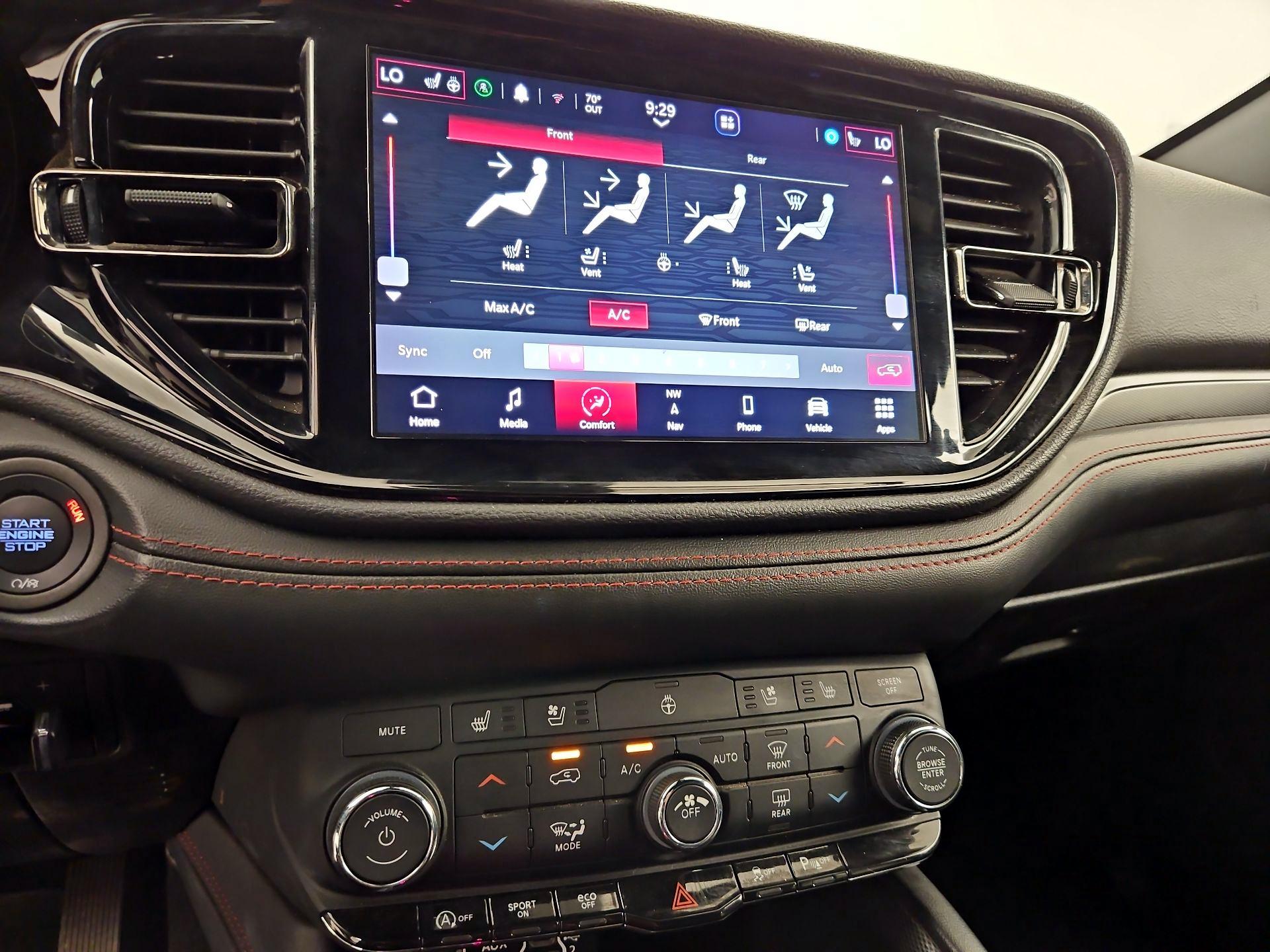 Thumbnail: 2023 Dodge Durango - 17