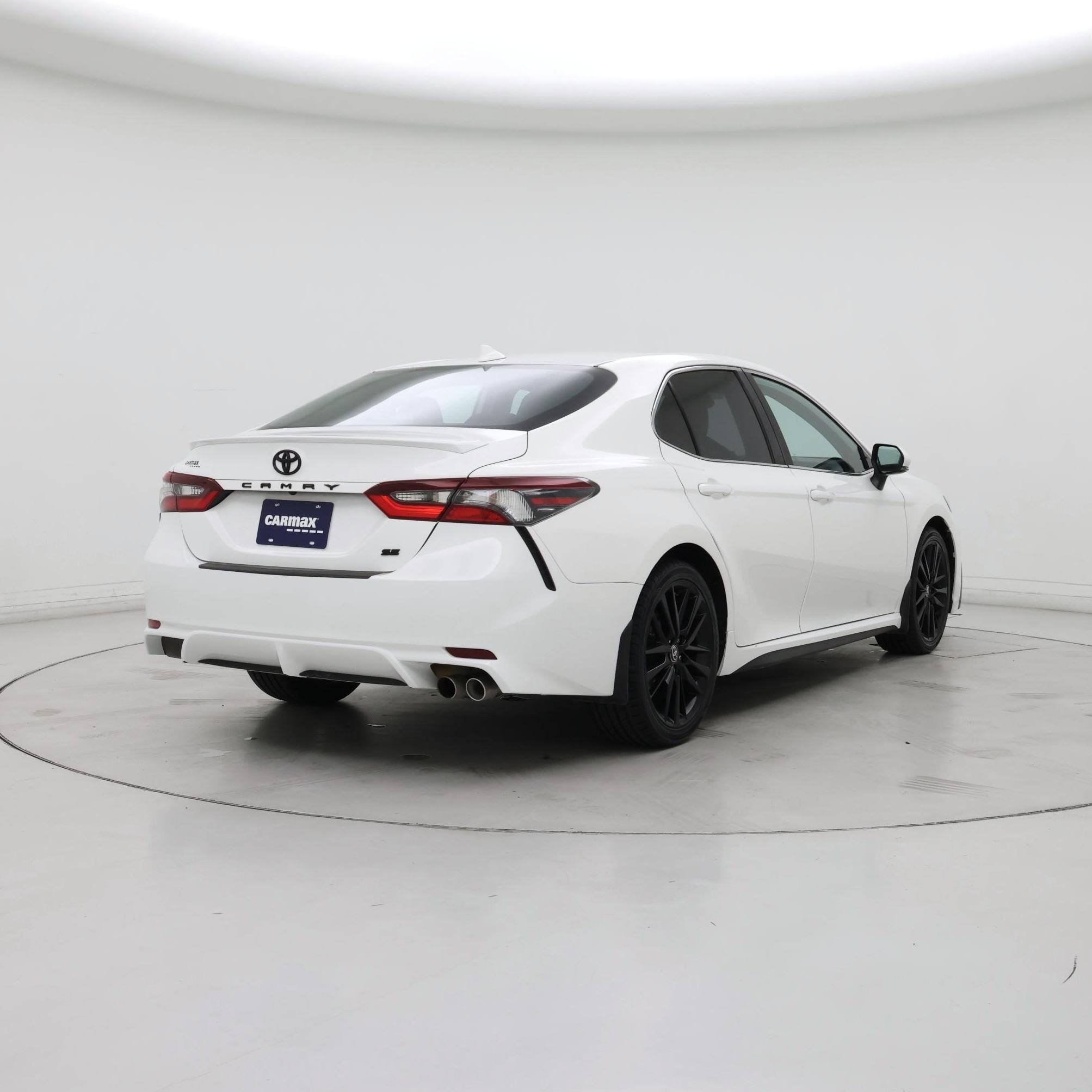 Thumbnail: 2022 Toyota Camry - 8