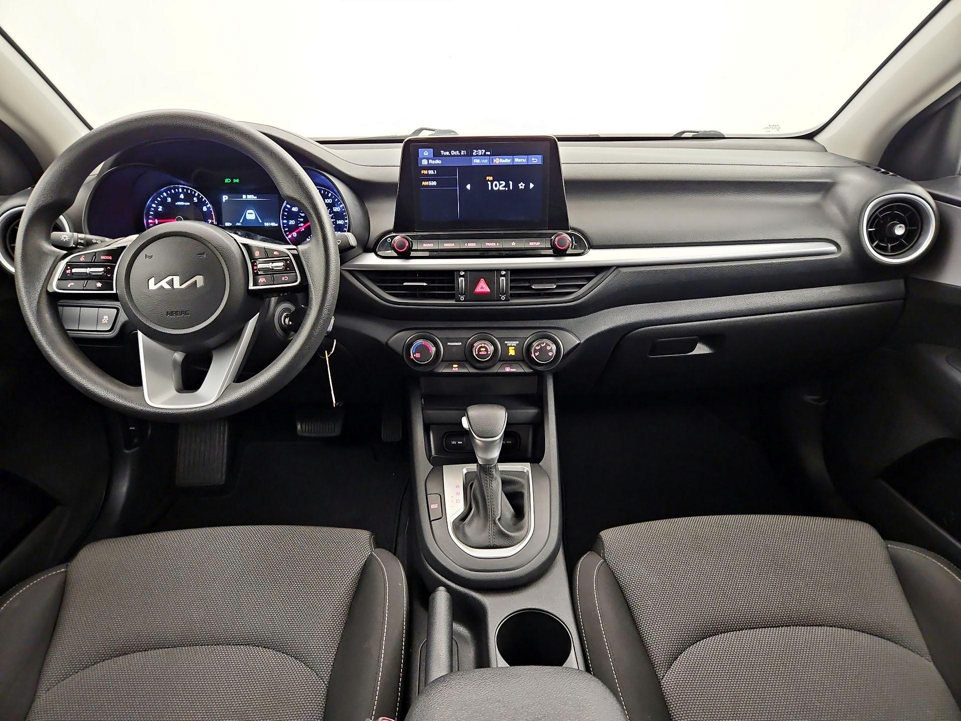 Thumbnail: 2023 Kia Forte - 9