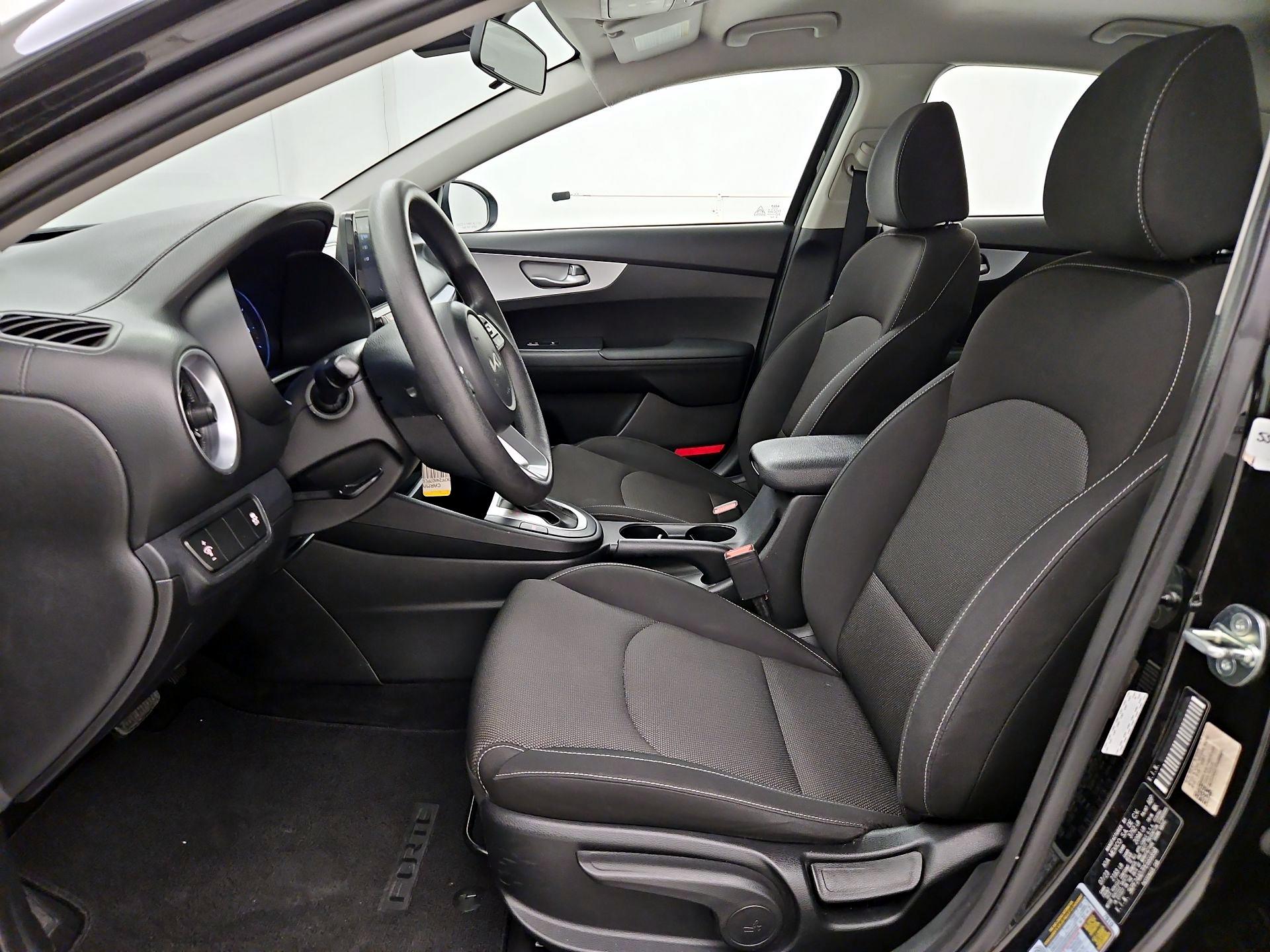 Thumbnail: 2023 Kia Forte - 11