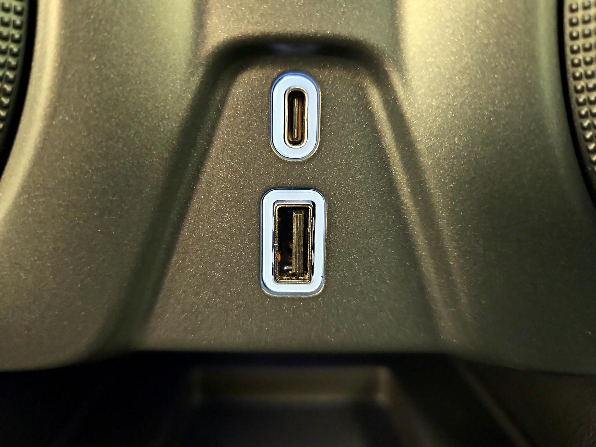 Thumbnail: 2021 Chevrolet Blazer - 19