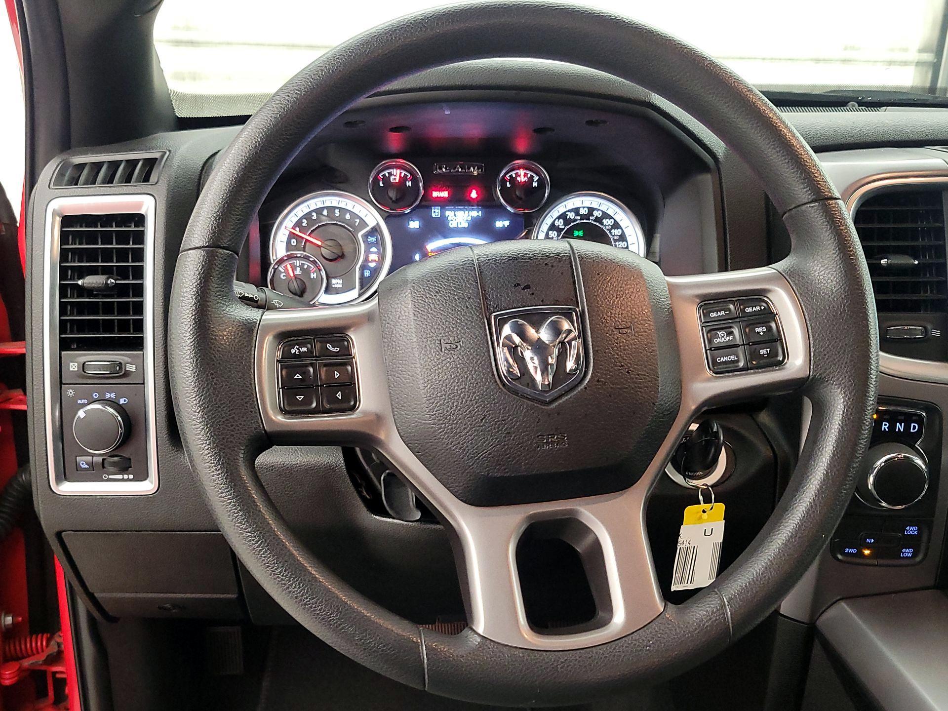 Thumbnail: 2023 RAM 1500 Classic - 10