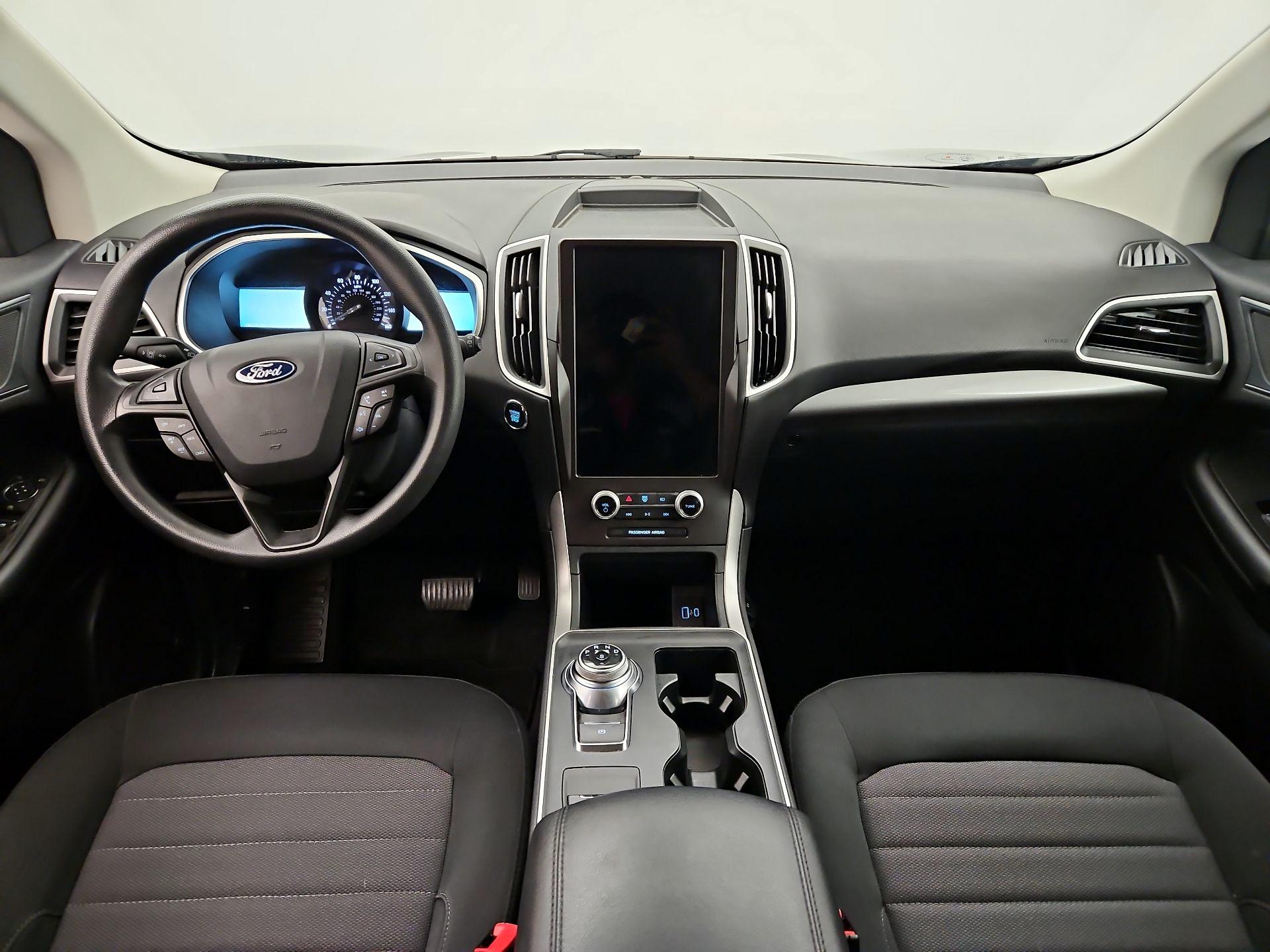 Thumbnail: 2021 Ford Edge - 9