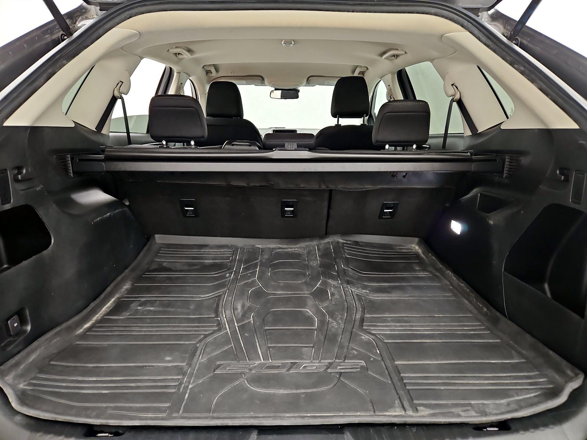 Thumbnail: 2021 Ford Edge - 20