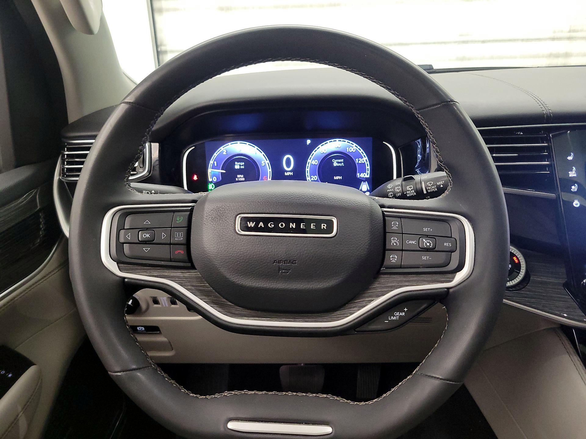 Thumbnail: 2022 Jeep Wagoneer - 10