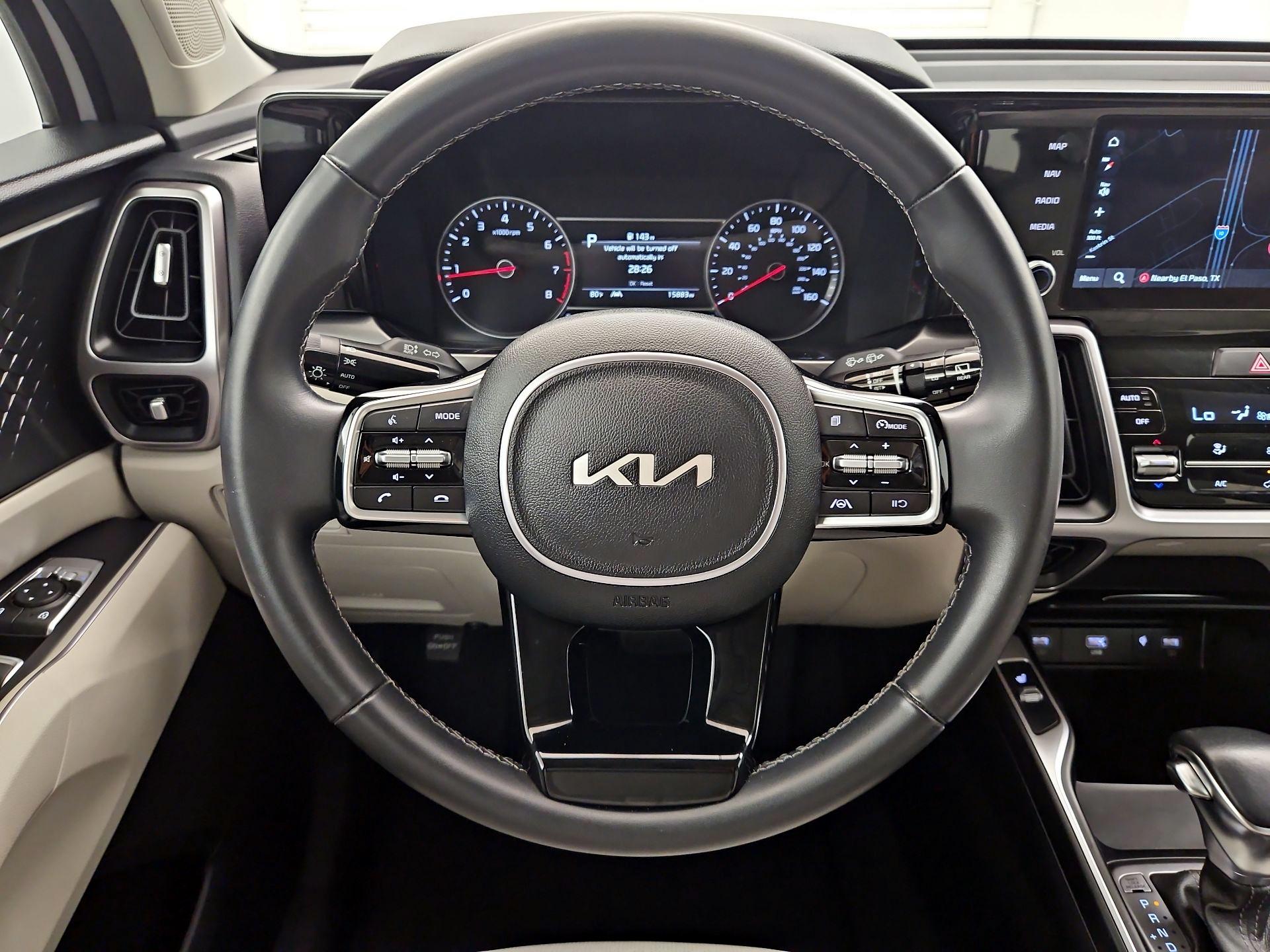 Thumbnail: 2023 Kia Sorento - 10