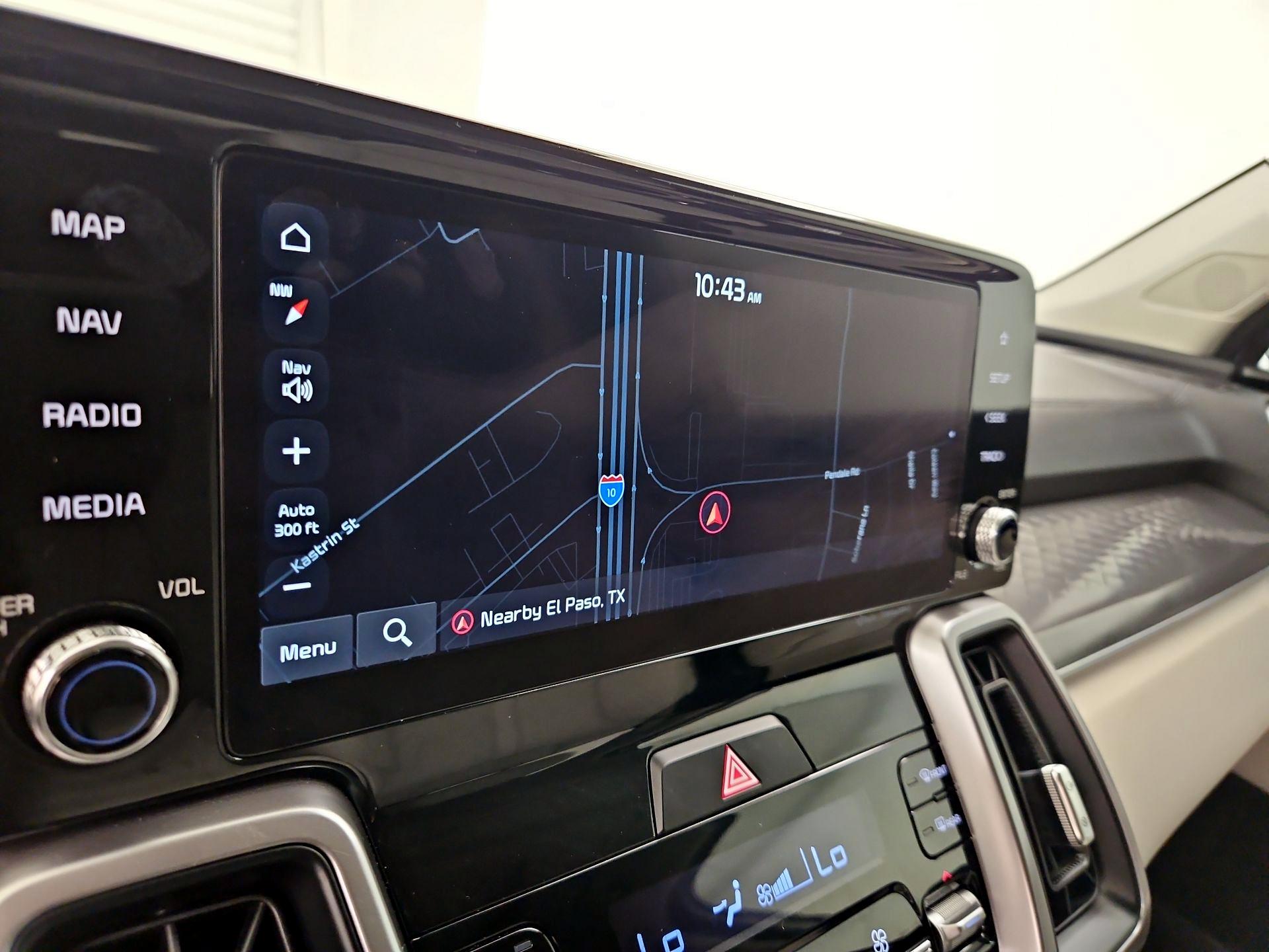 Thumbnail: 2023 Kia Sorento - 14