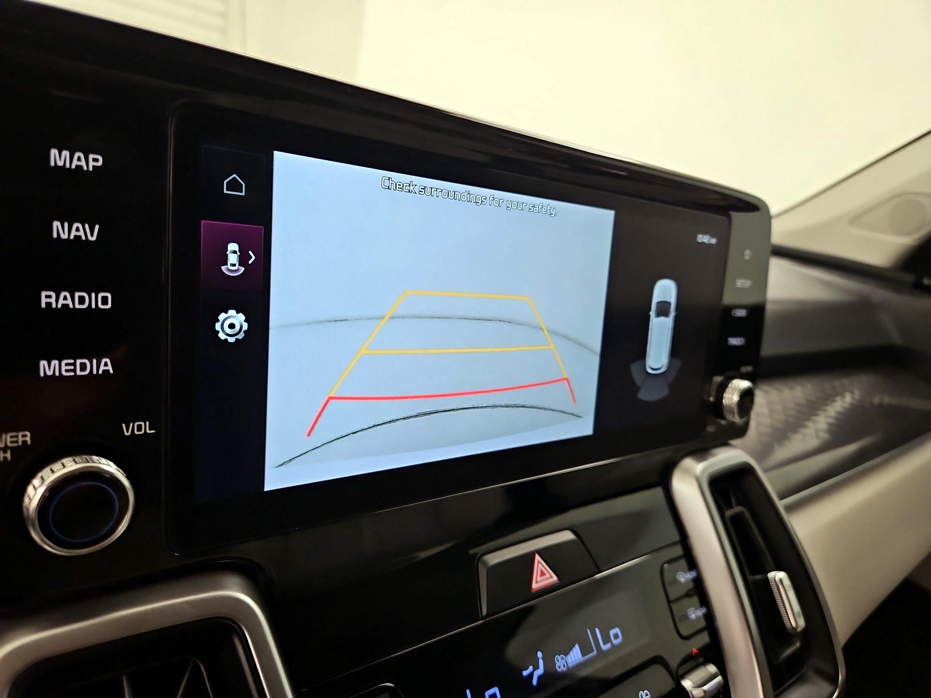 Thumbnail: 2023 Kia Sorento - 15