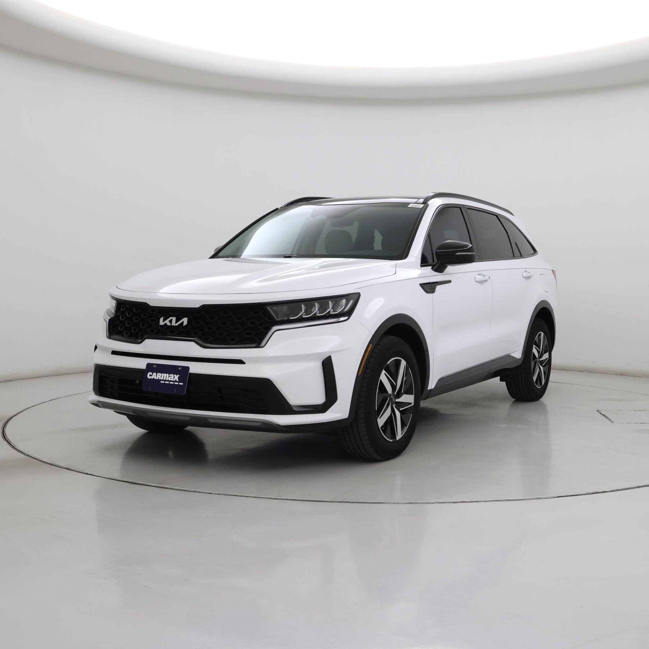 Thumbnail: 2023 Kia Sorento - 4