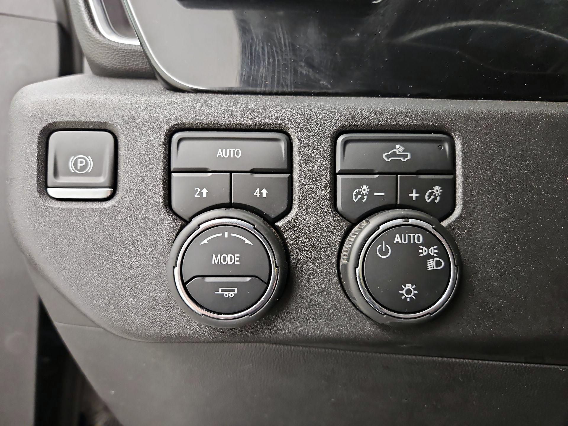 Thumbnail: 2023 Chevrolet Silverado 1500 - 13