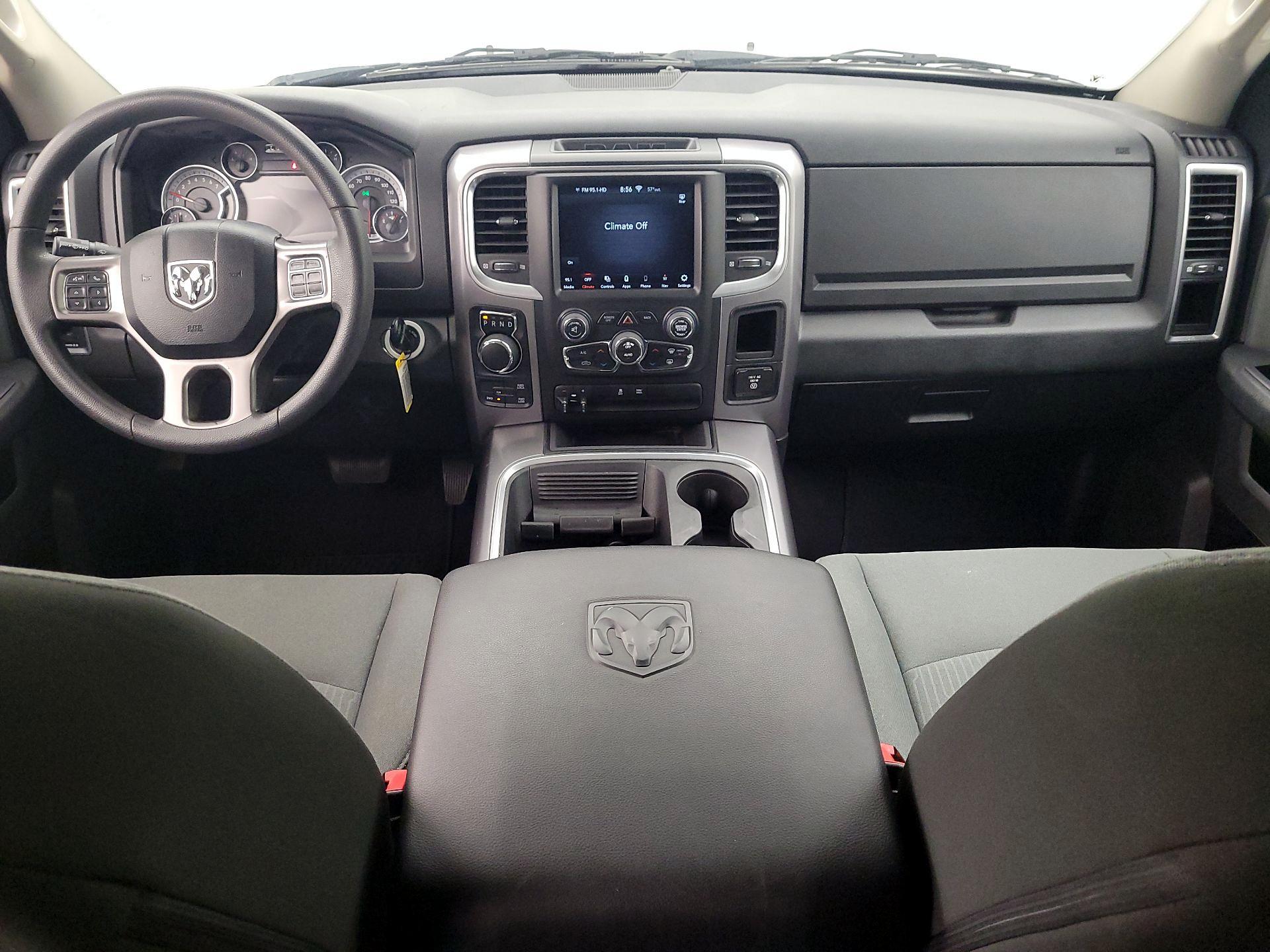 Thumbnail: 2023 RAM 1500 Classic - 9