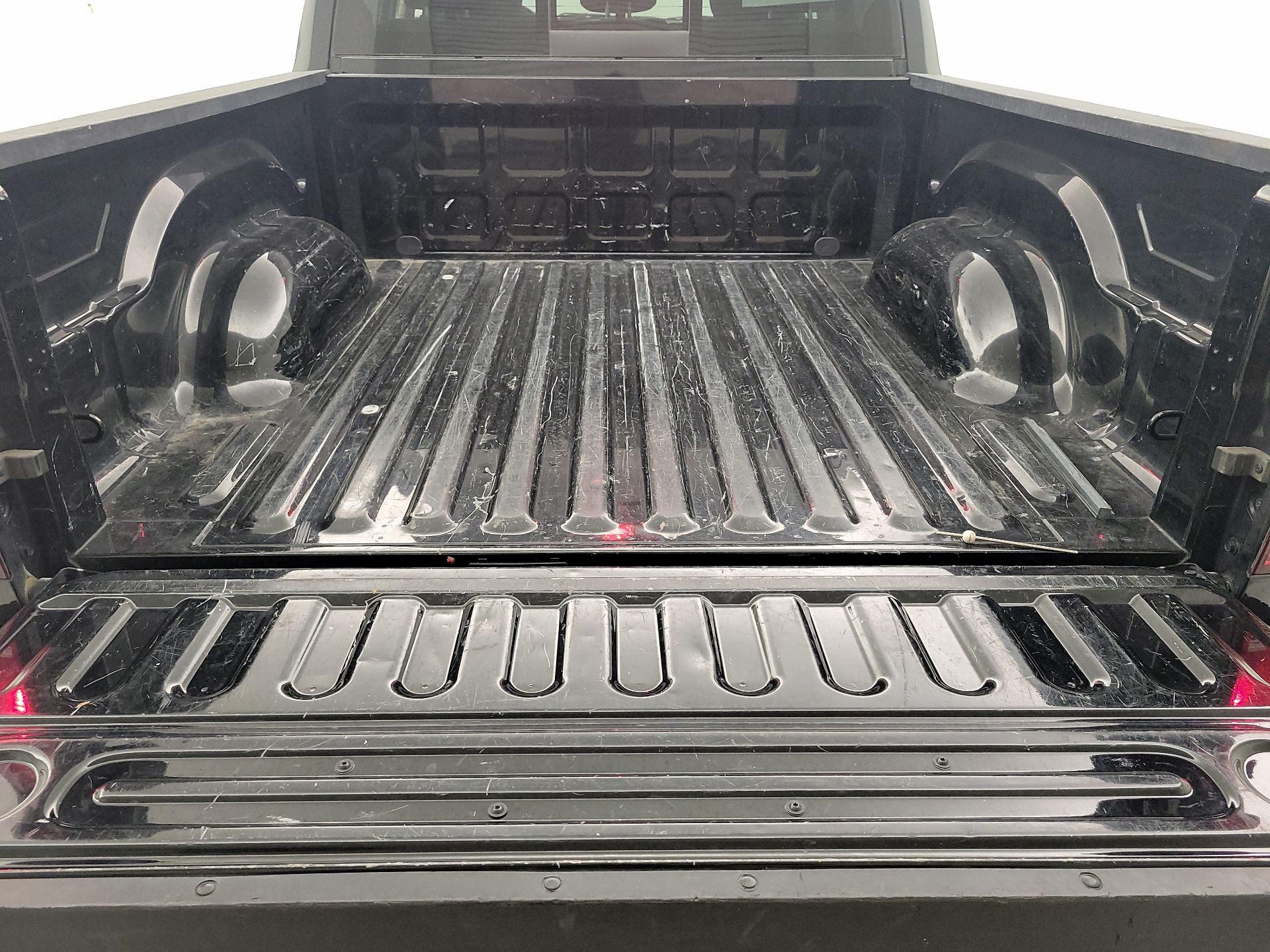 Thumbnail: 2023 RAM 1500 Classic - 19