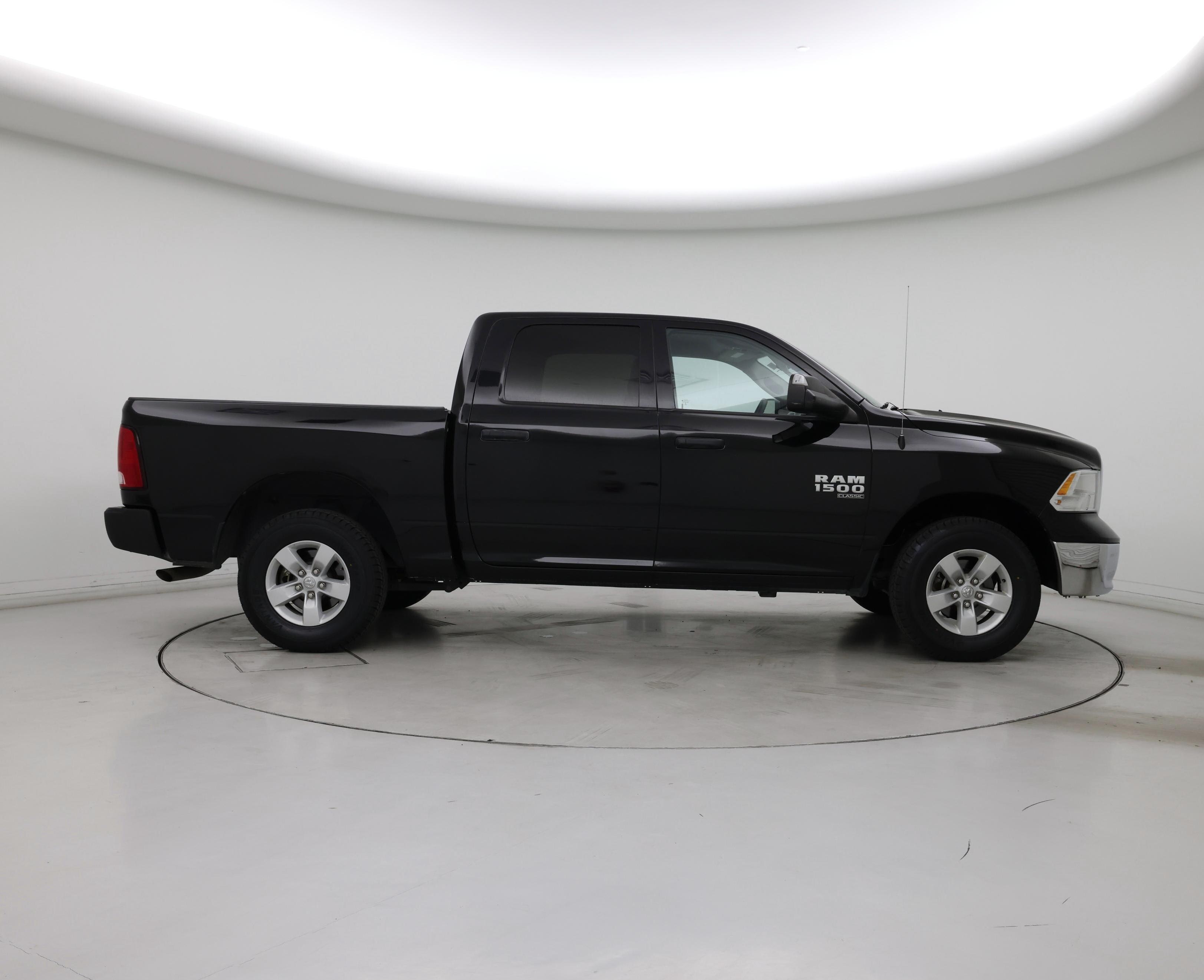 Thumbnail: 2023 RAM 1500 Classic - 7