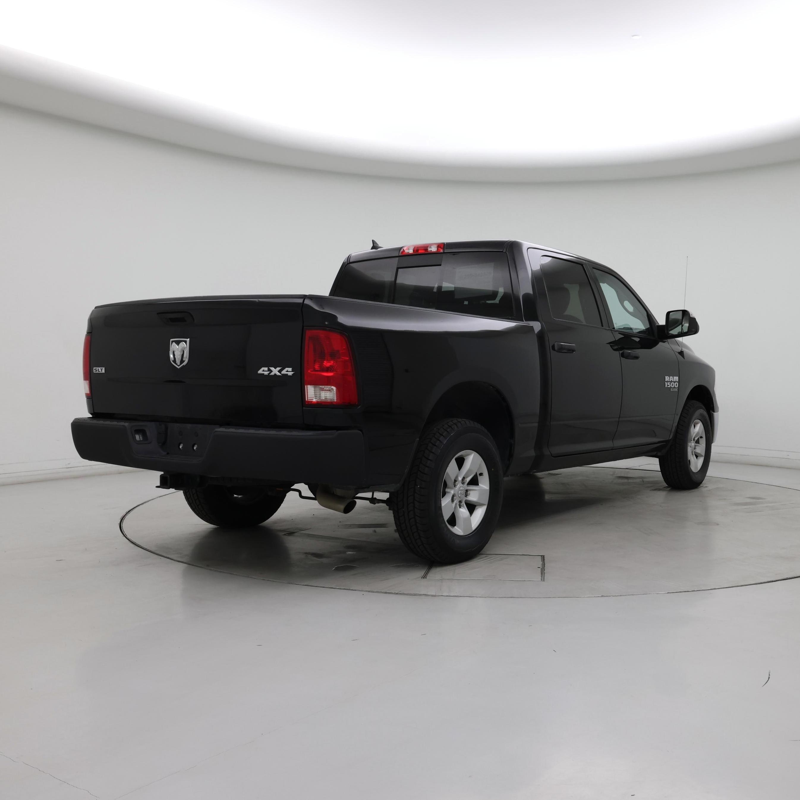 Thumbnail: 2023 RAM 1500 Classic - 8