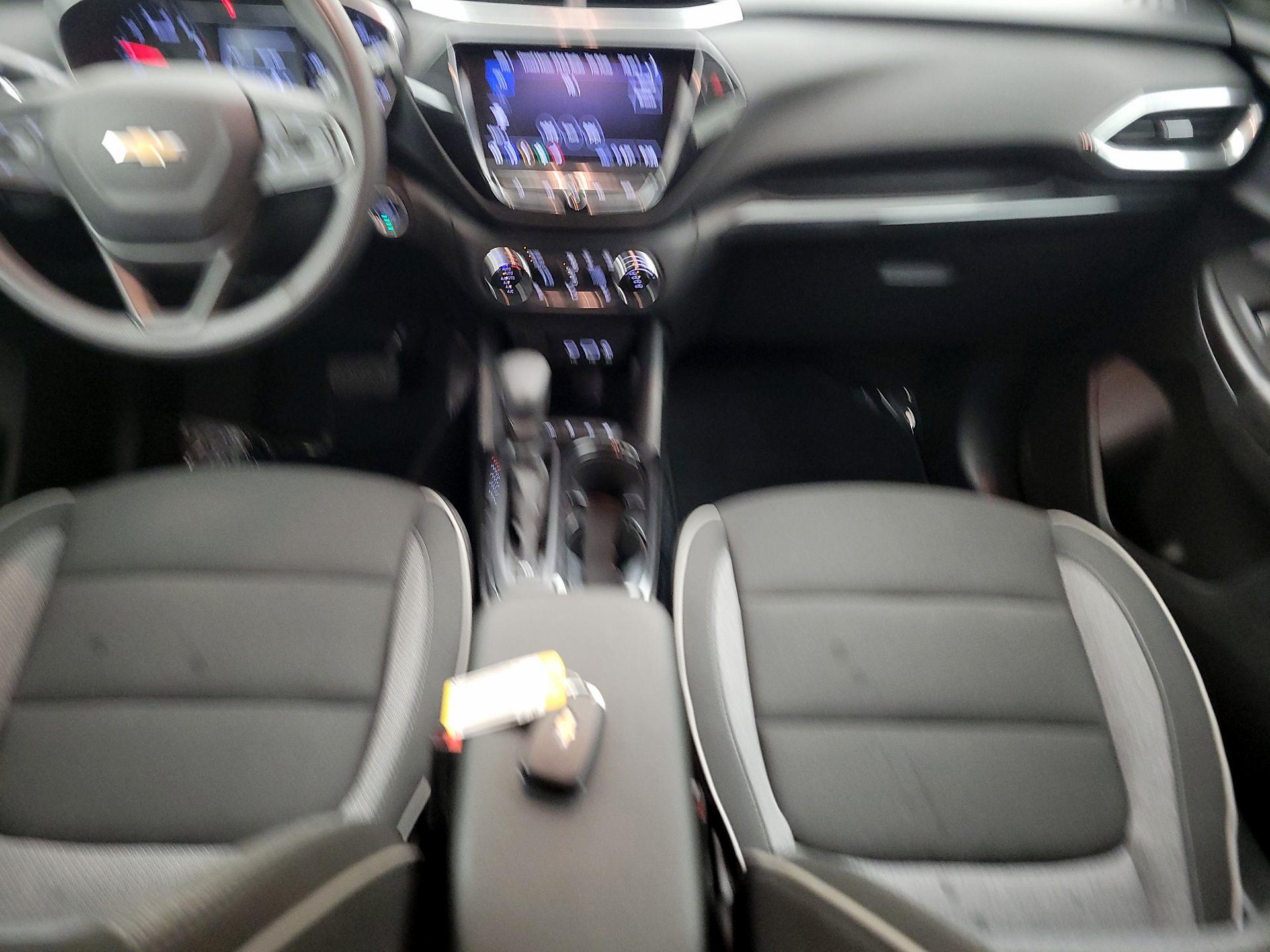 Thumbnail: 2023 Chevrolet TrailBlazer - 9
