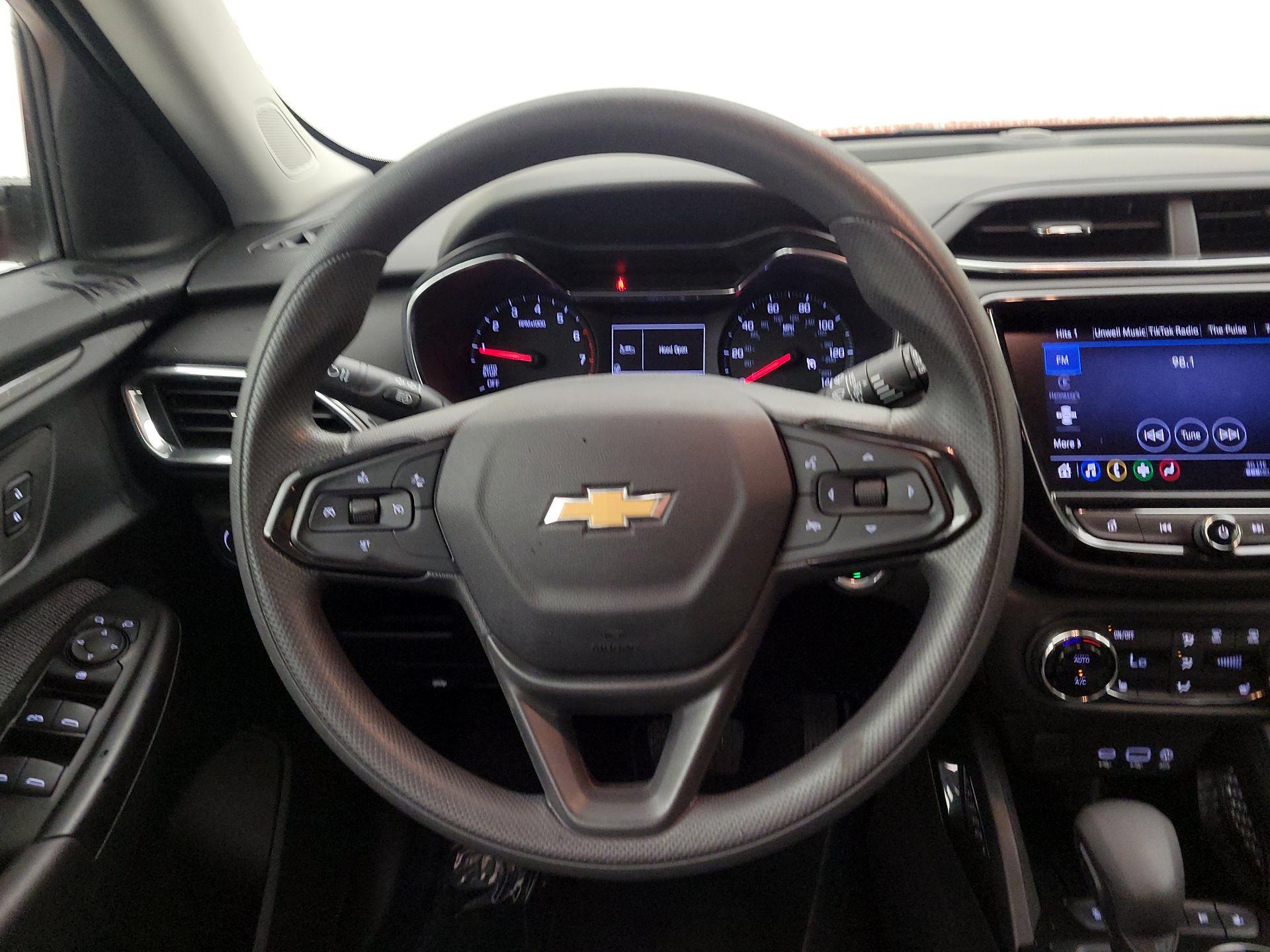 Thumbnail: 2023 Chevrolet TrailBlazer - 10