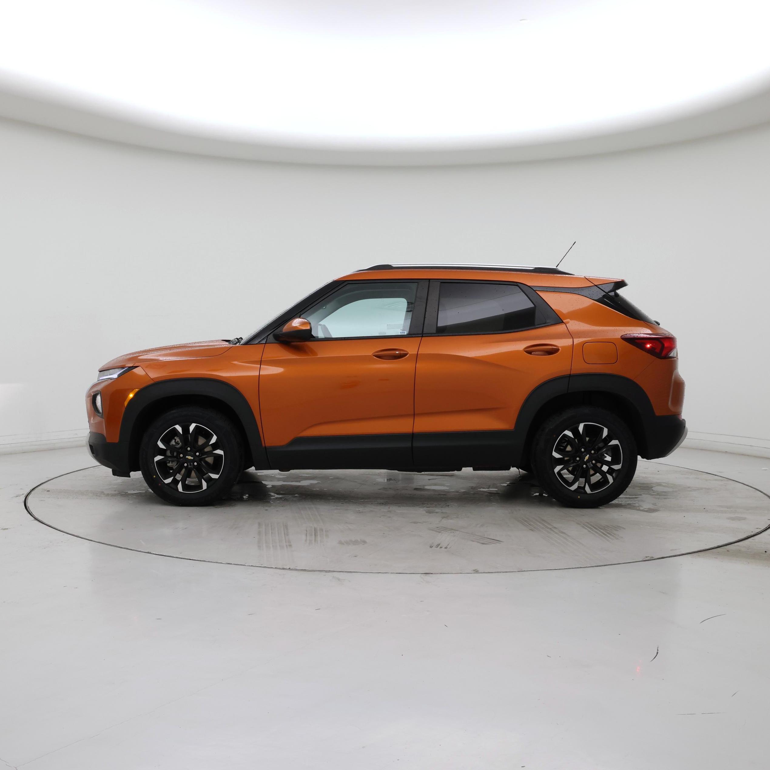 Thumbnail: 2023 Chevrolet TrailBlazer - 3