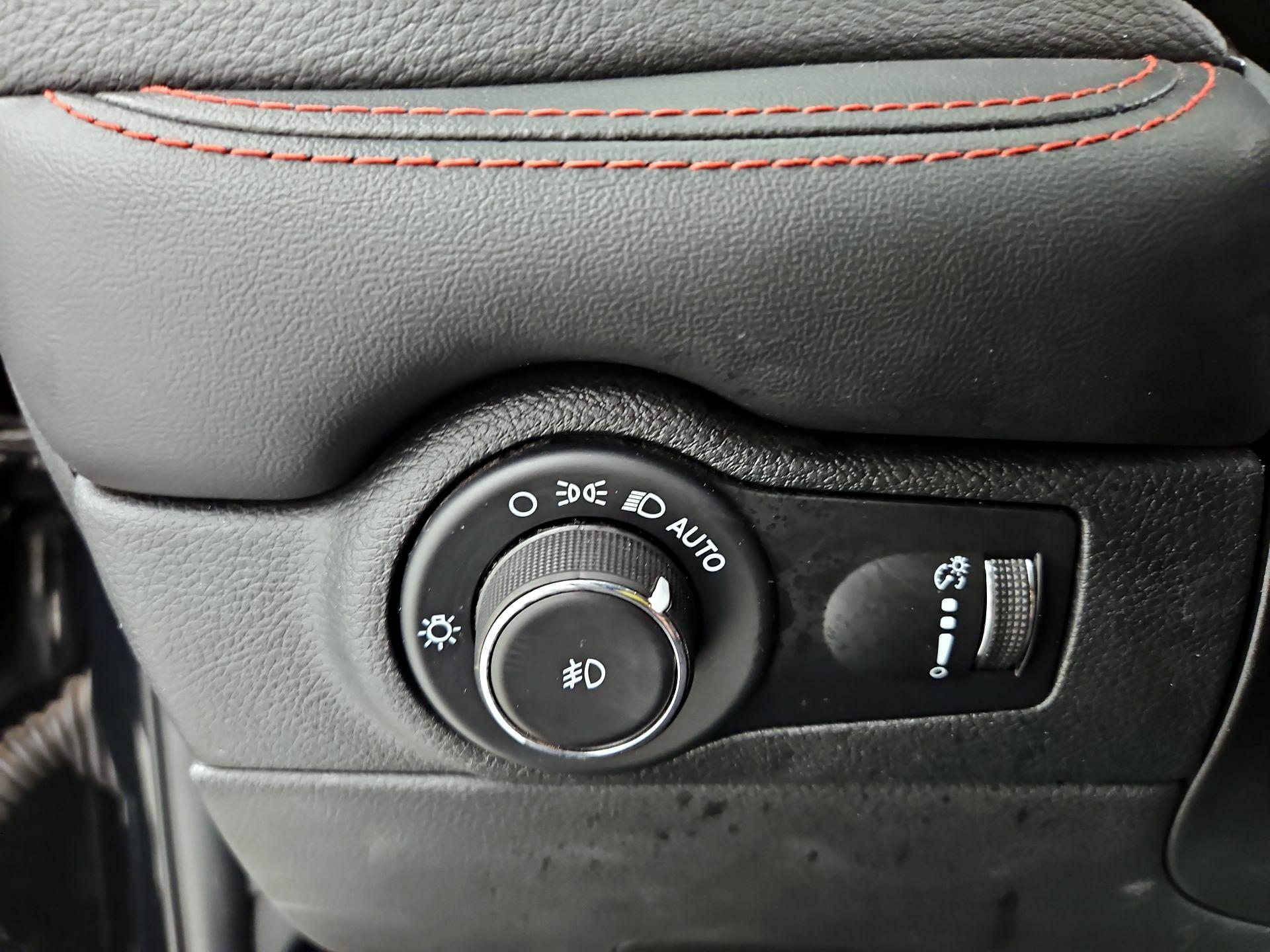 Thumbnail: 2023 Dodge Durango - 13