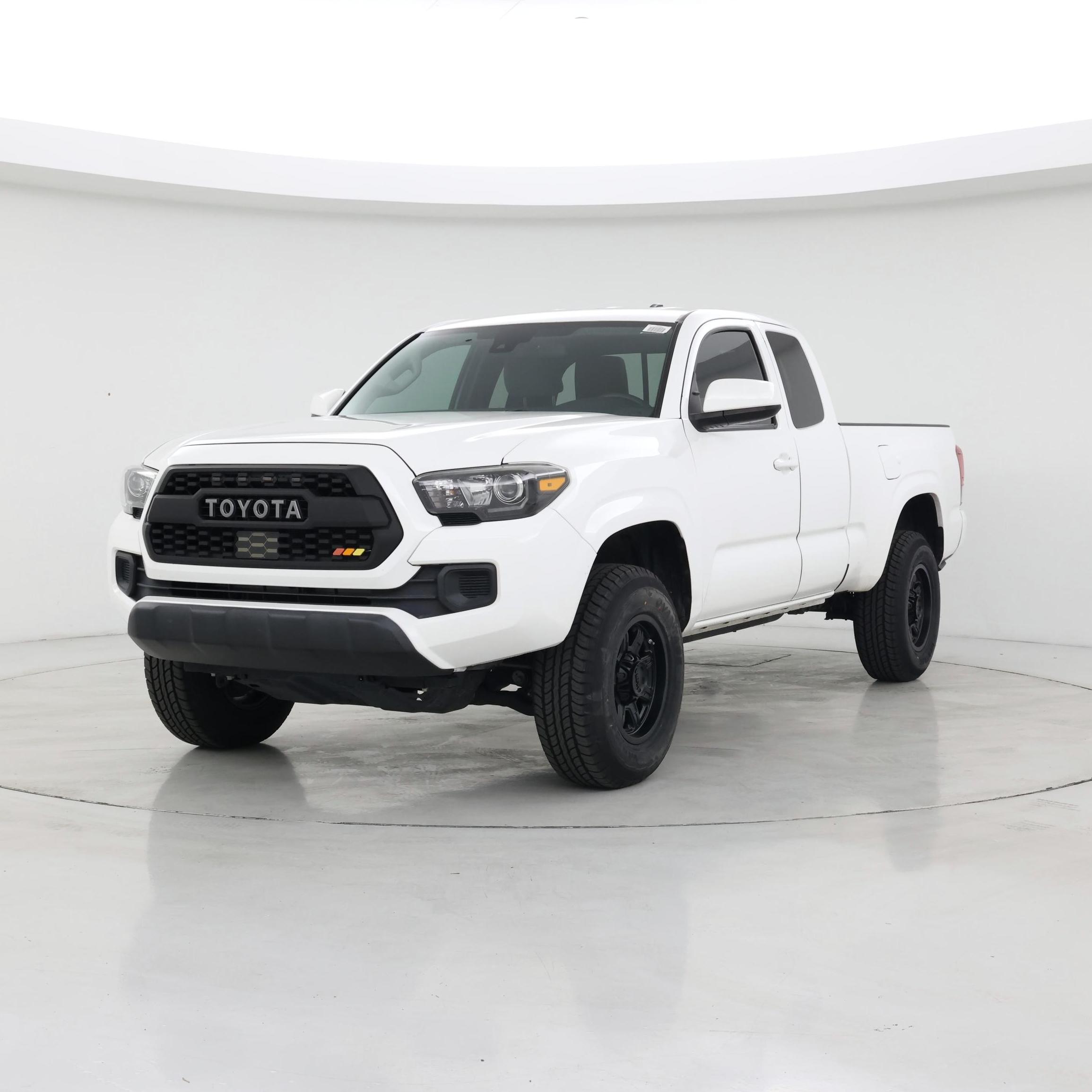 Thumbnail: 2022 Toyota Tacoma - 4