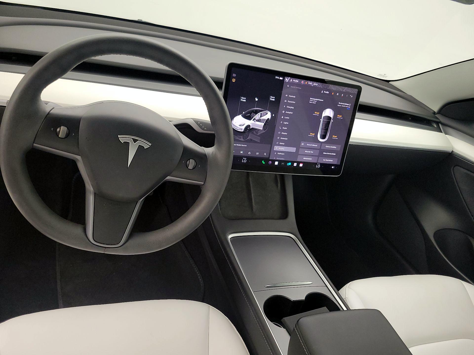 Thumbnail: 2022 Tesla Model 3 - 9