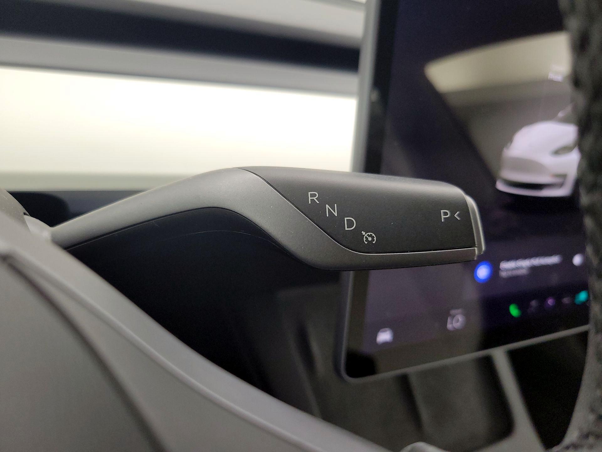 Thumbnail: 2022 Tesla Model 3 - 17