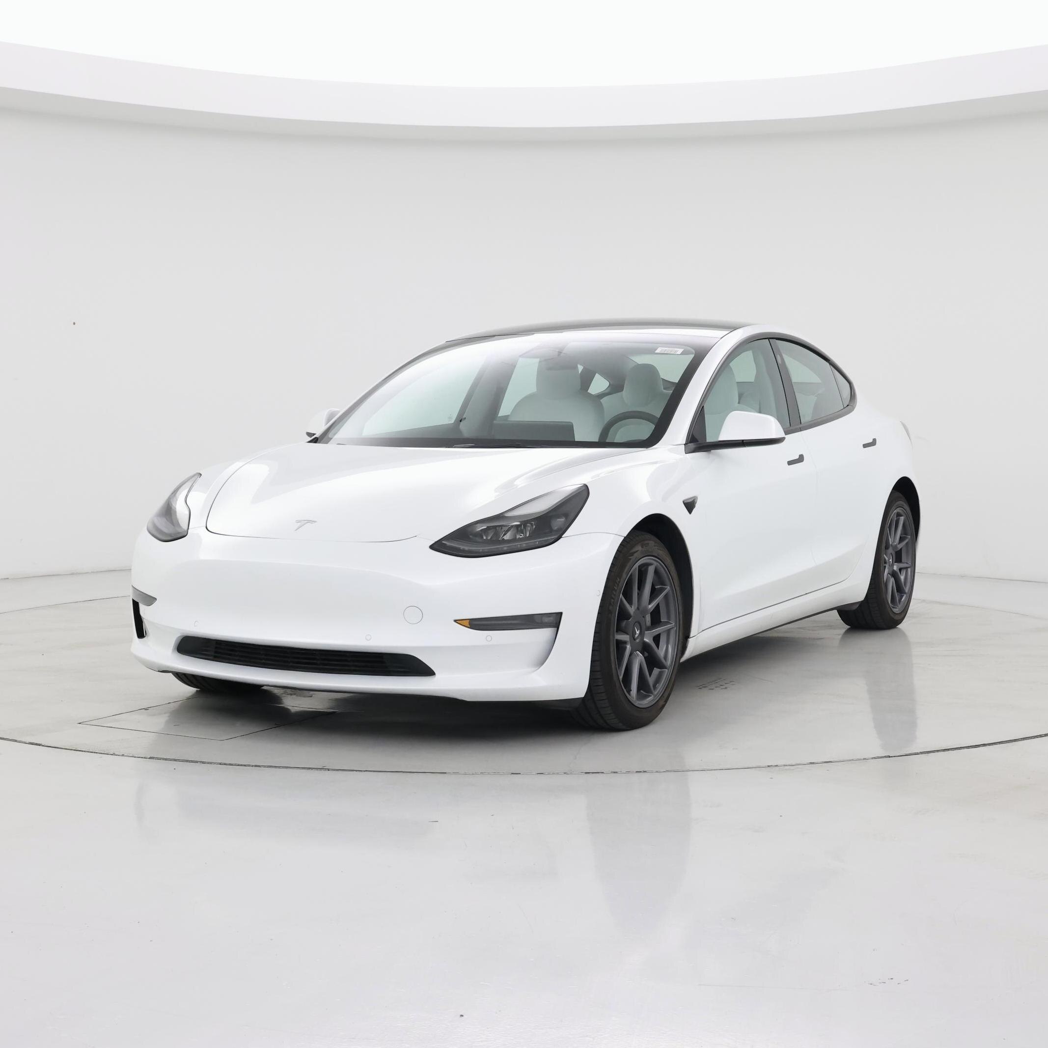 Thumbnail: 2022 Tesla Model 3 - 4