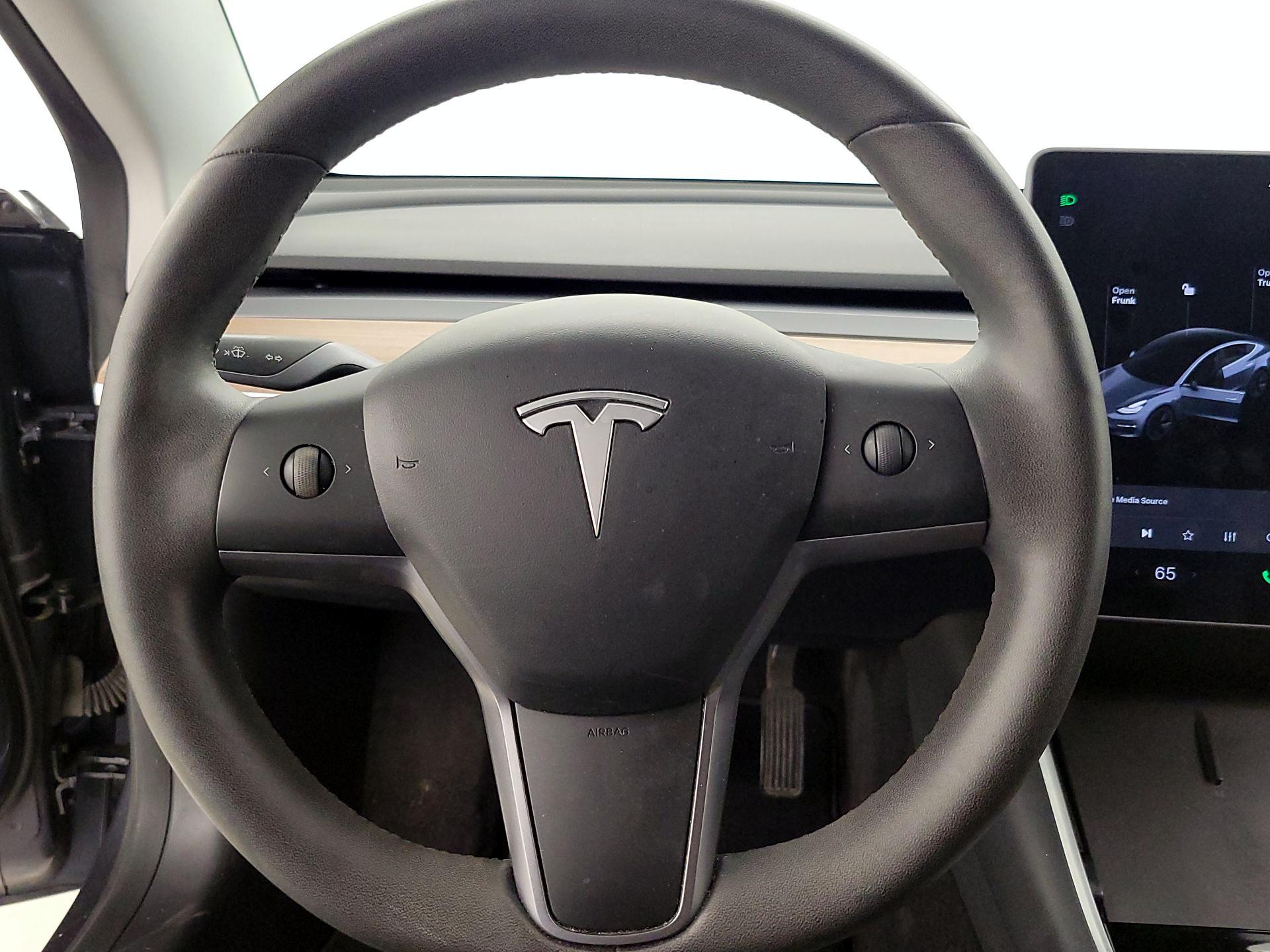 Thumbnail: 2020 Tesla Model 3 - 10