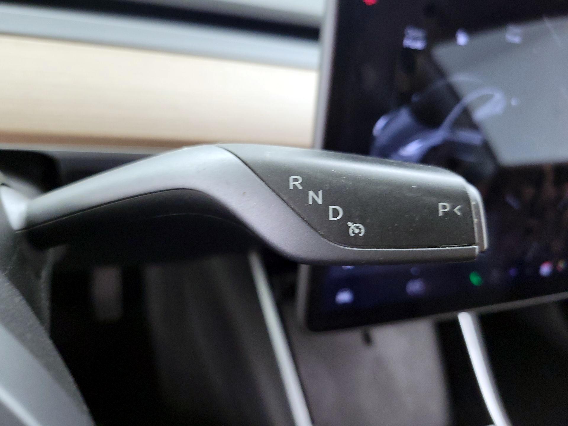 Thumbnail: 2020 Tesla Model 3 - 17