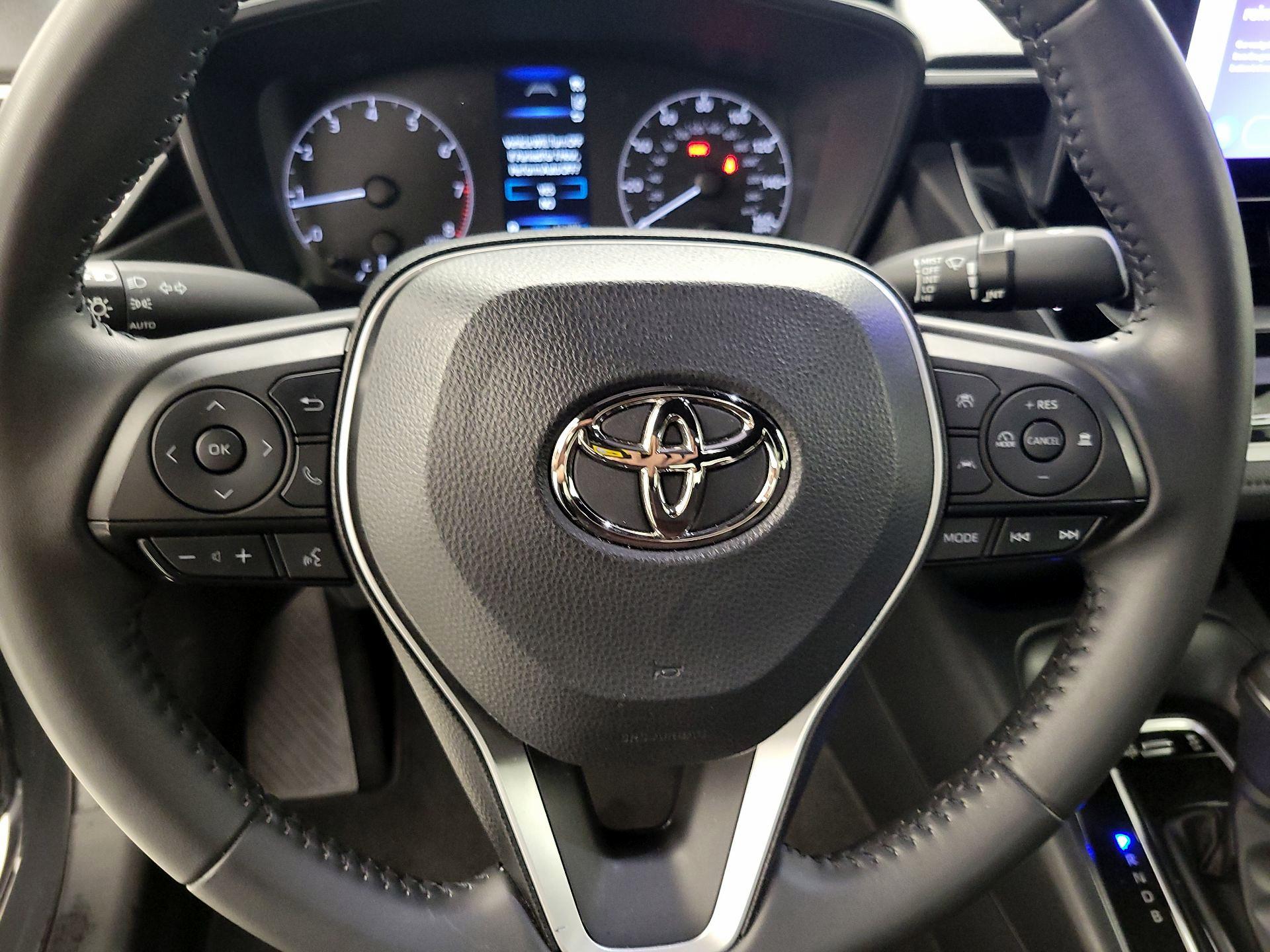 Thumbnail: 2023 Toyota Corolla - 10