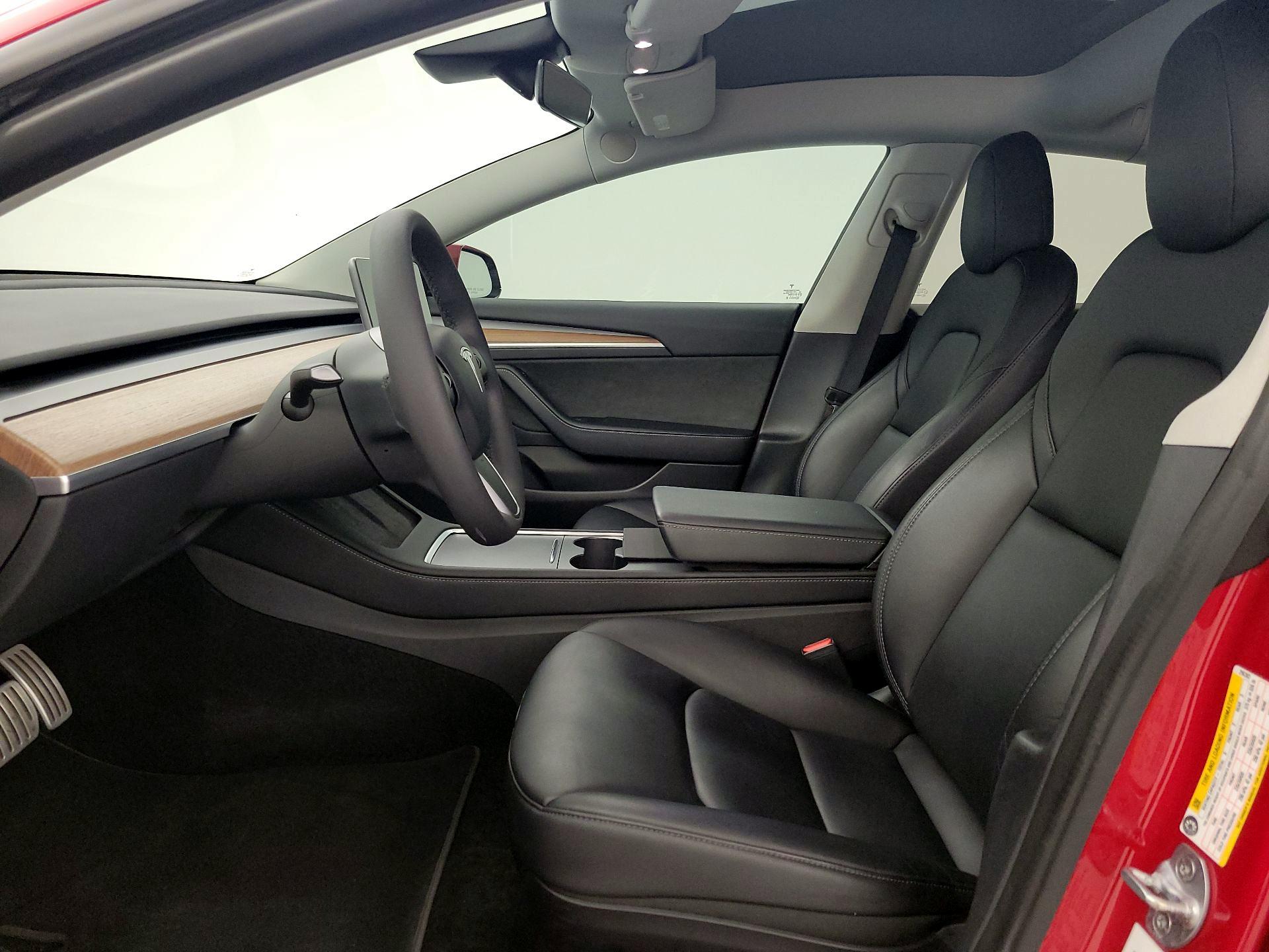 Thumbnail: 2022 Tesla Model 3 - 11