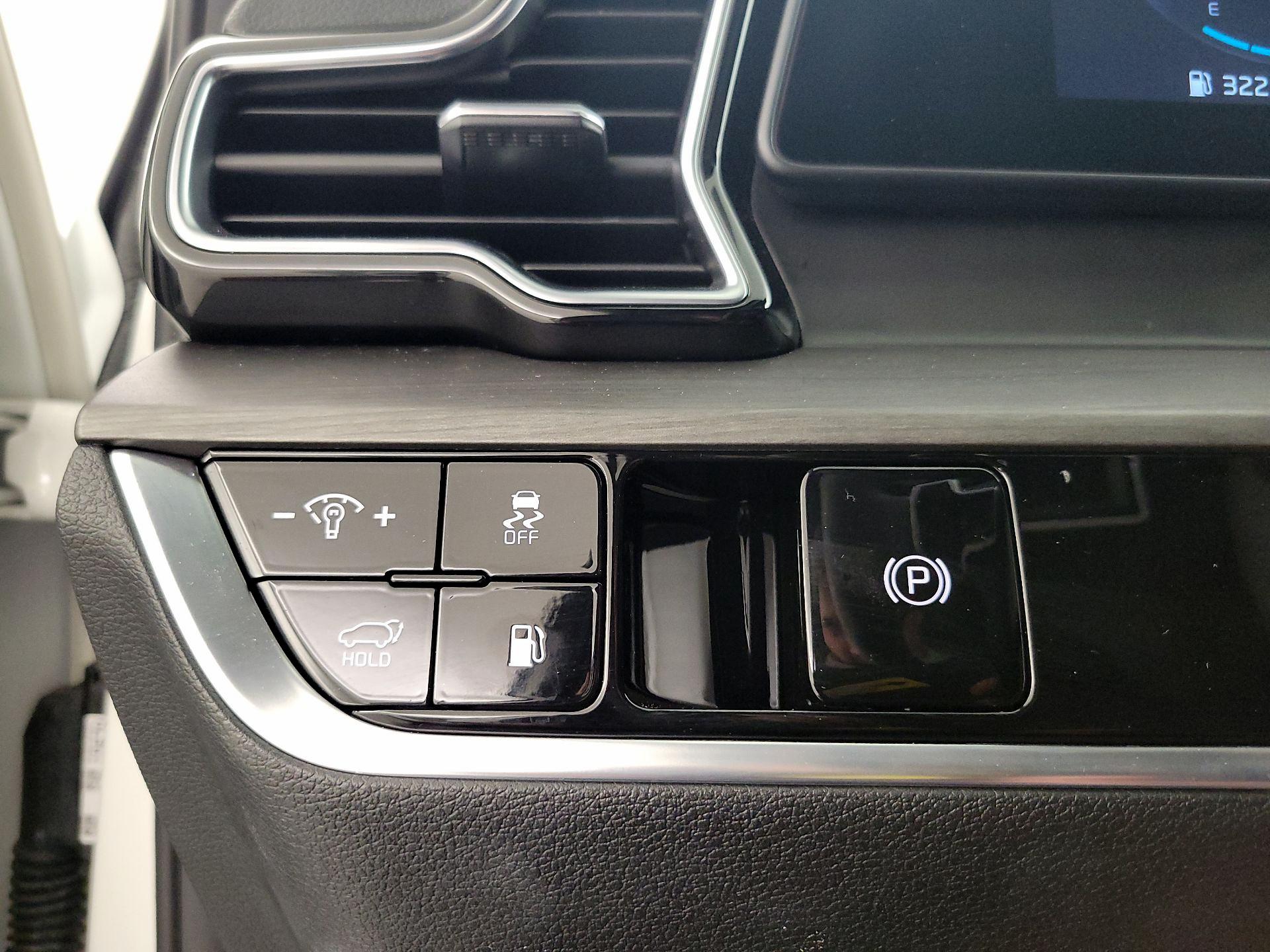 Thumbnail: 2024 Kia Sportage - 13