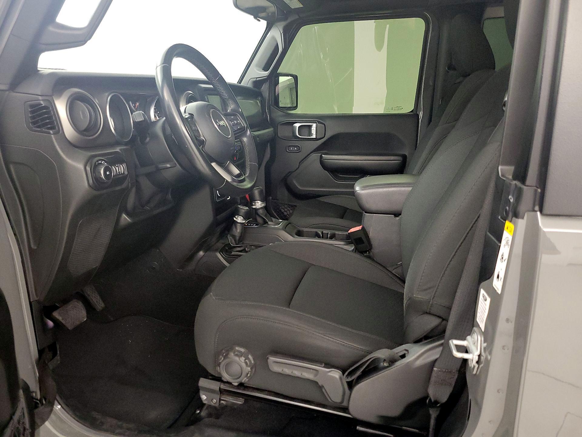 Thumbnail: 2019 Jeep Wrangler - 11