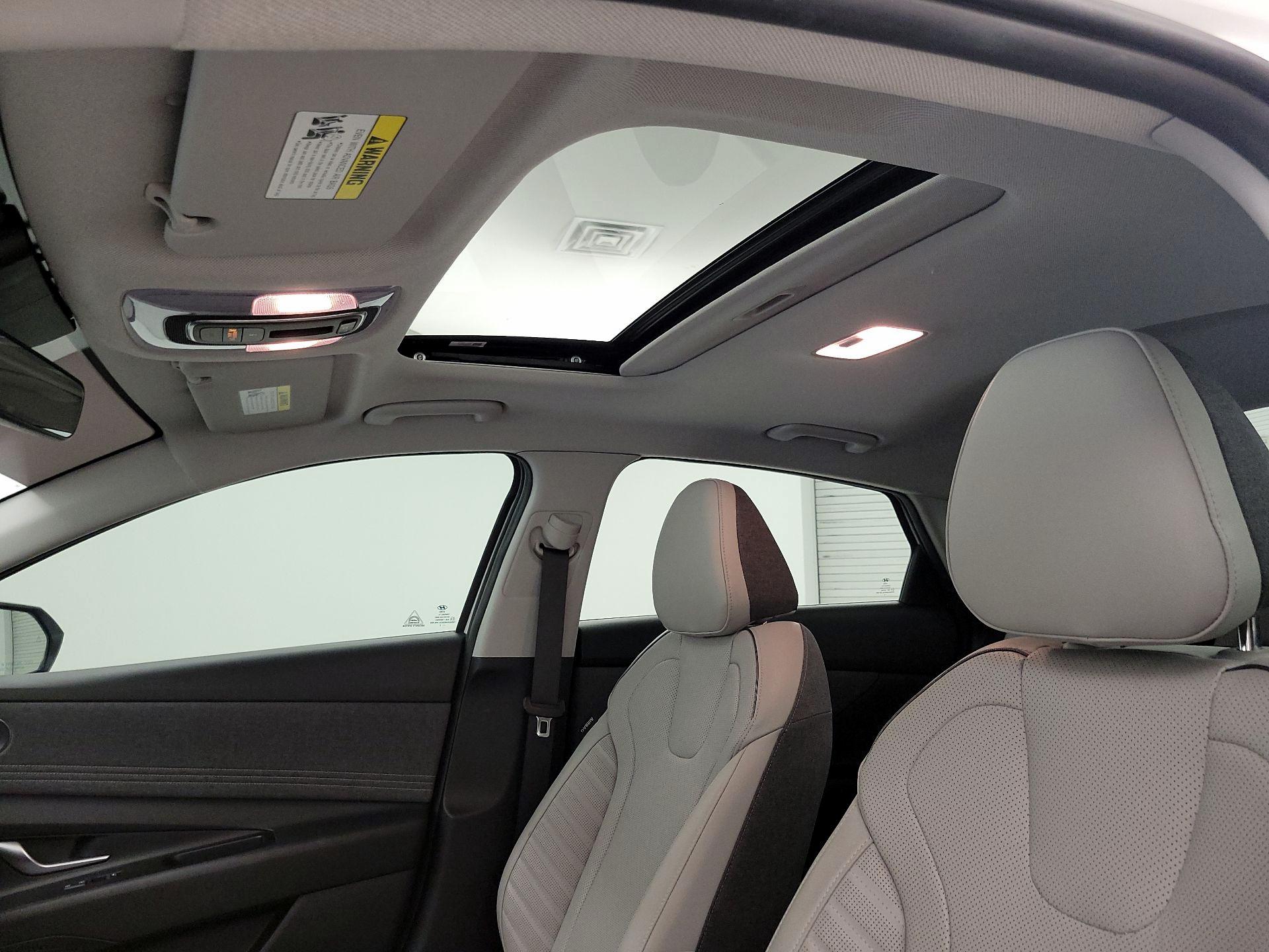 Thumbnail: 2023 Hyundai Elantra - 20