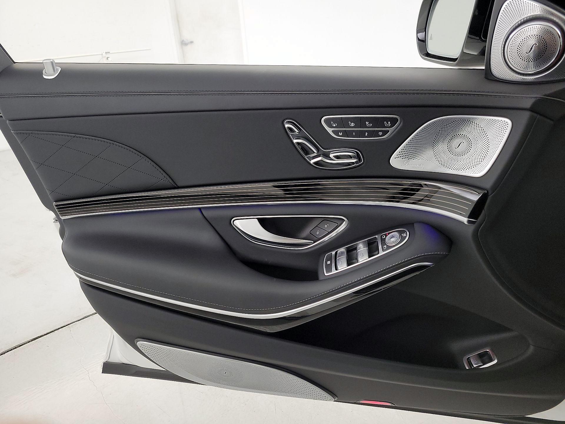 Thumbnail: 2019 Mercedes-Benz S-Class - 12