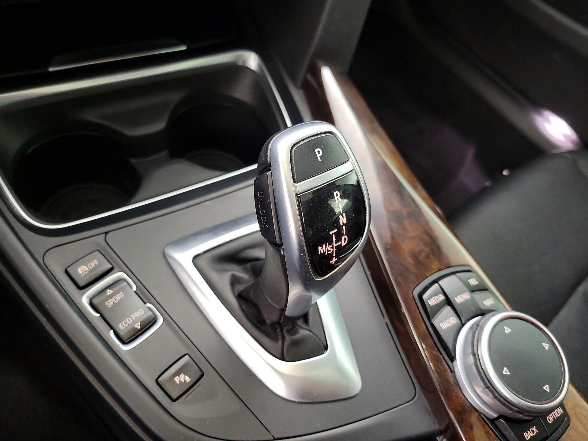 Thumbnail: 2015 BMW 4 Series - 18