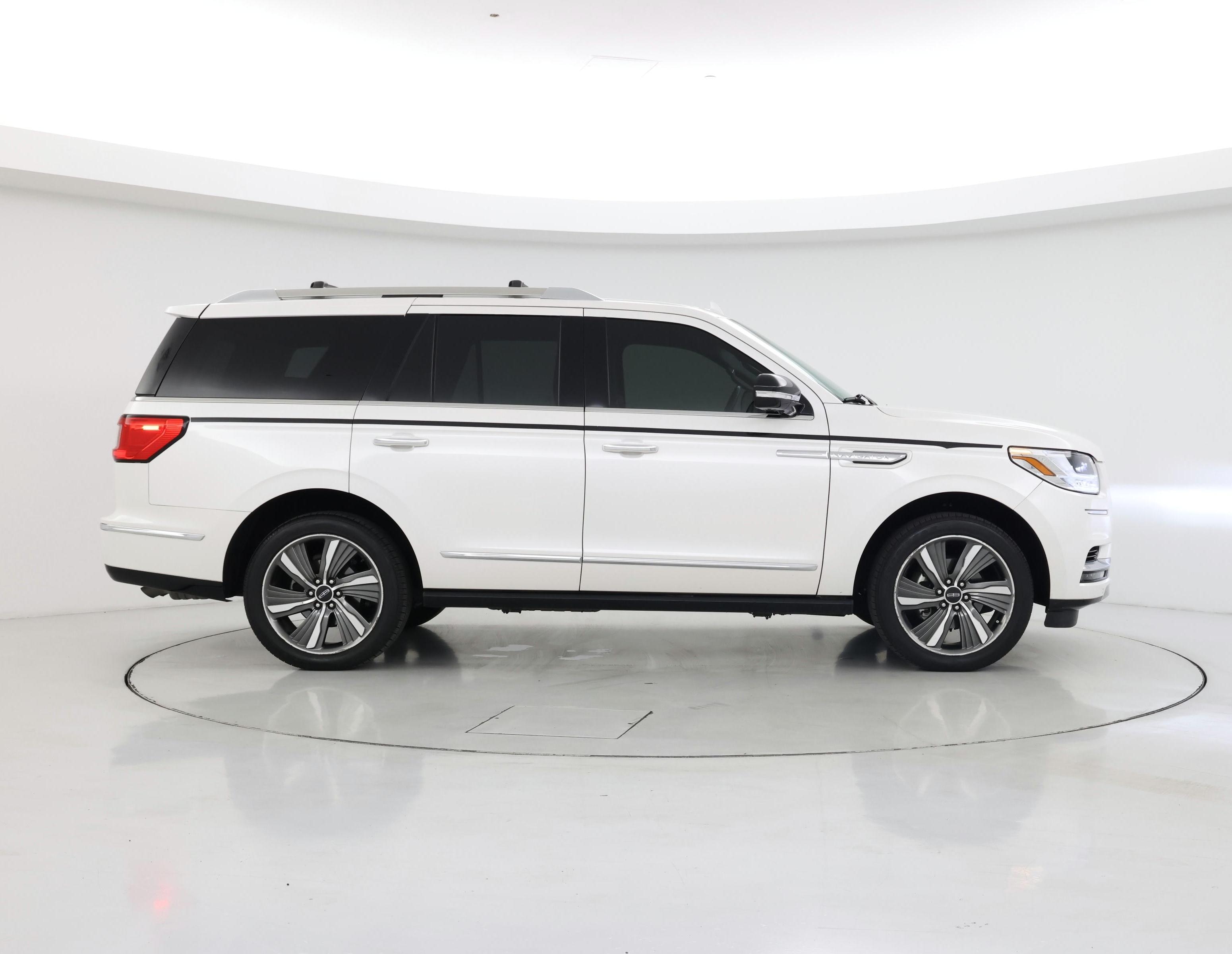 Thumbnail: 2019 Lincoln Navigator - 7
