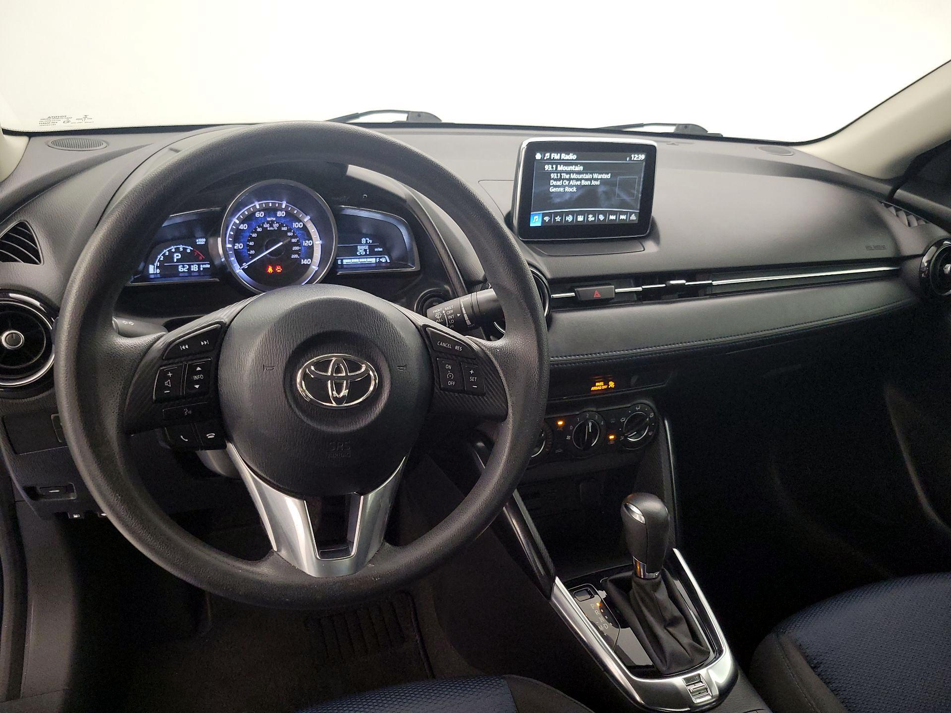 Thumbnail: 2018 Toyota Yaris iA - 9