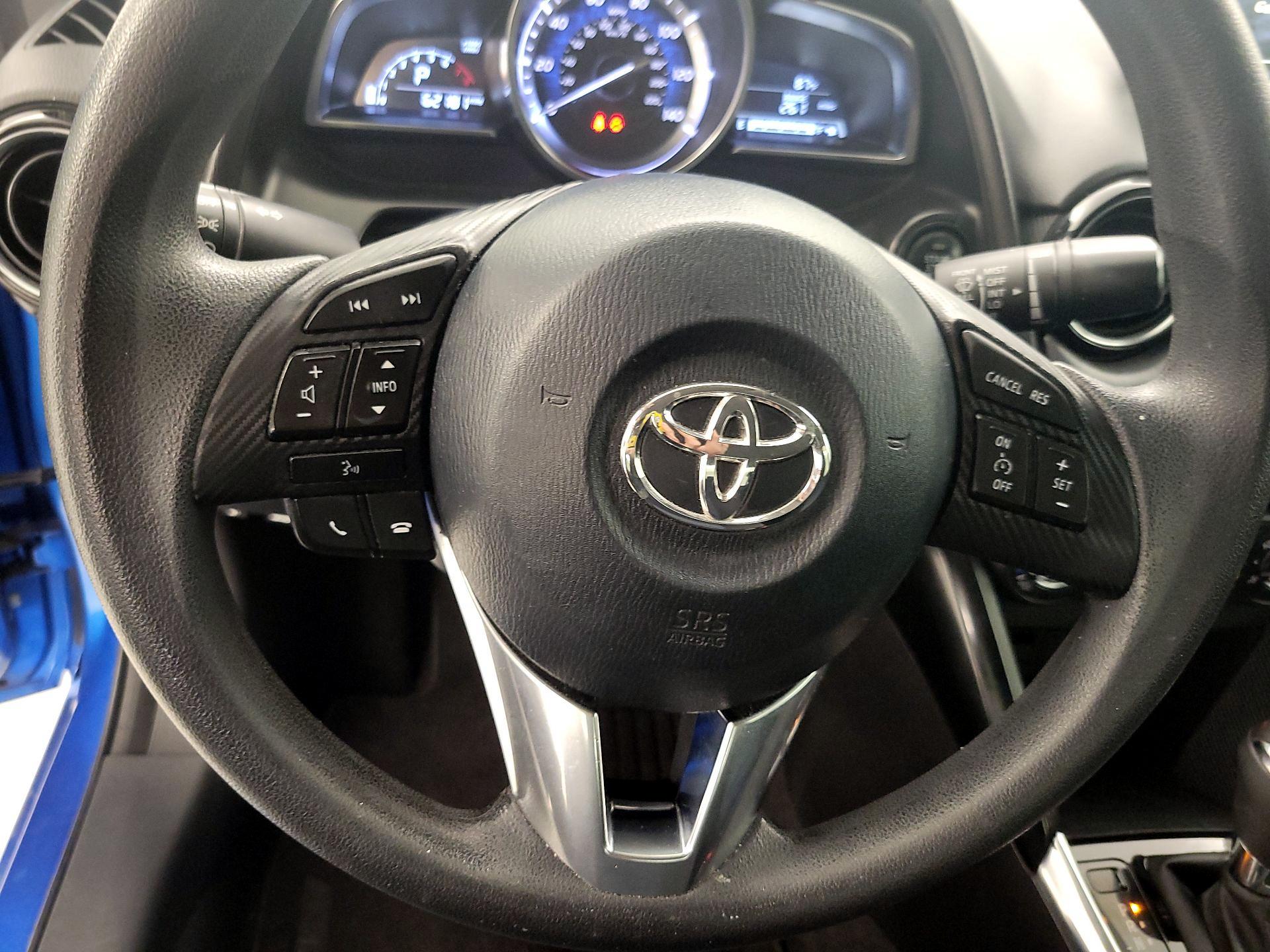 Thumbnail: 2018 Toyota Yaris iA - 10
