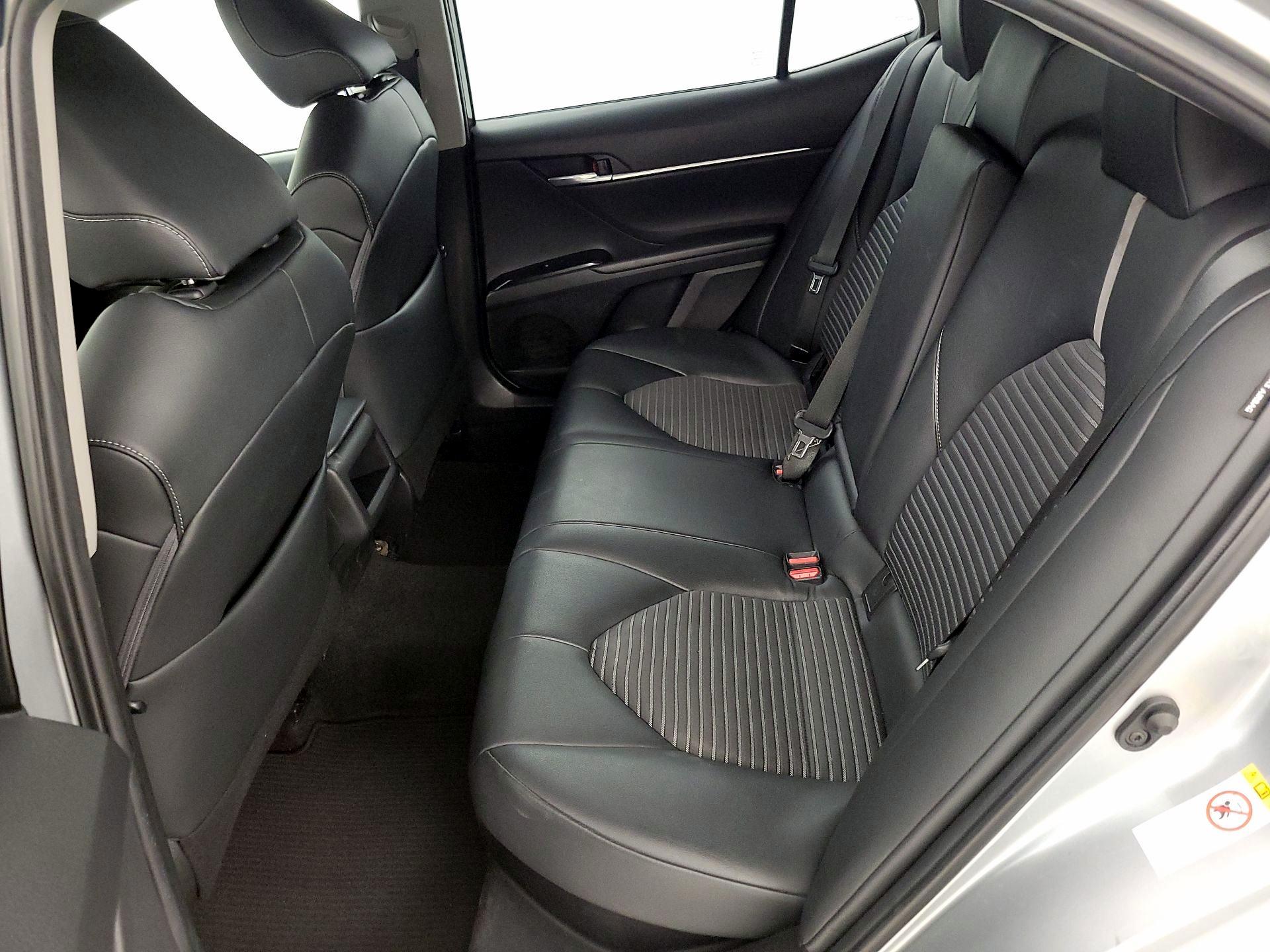 Thumbnail: 2018 Toyota Camry - 19