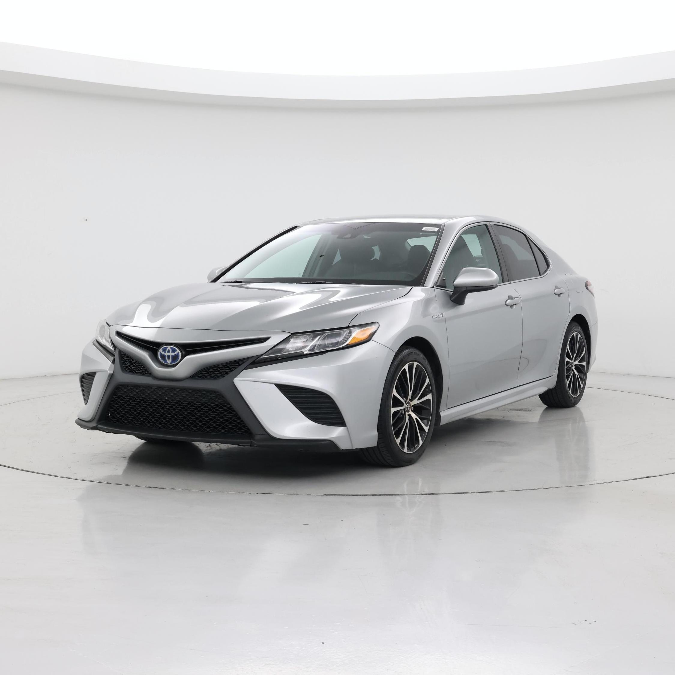 Thumbnail: 2018 Toyota Camry - 4