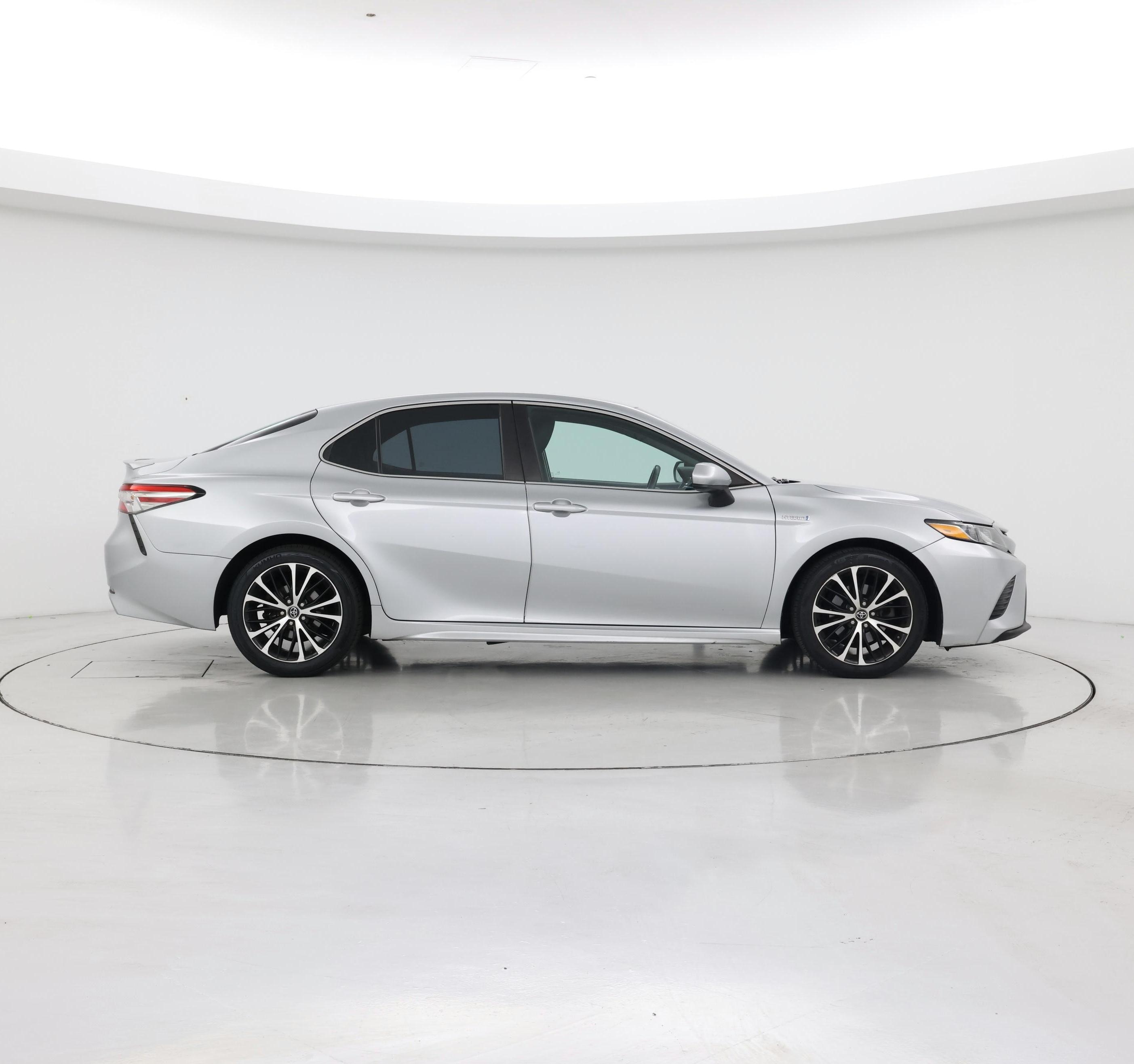 Thumbnail: 2018 Toyota Camry - 7