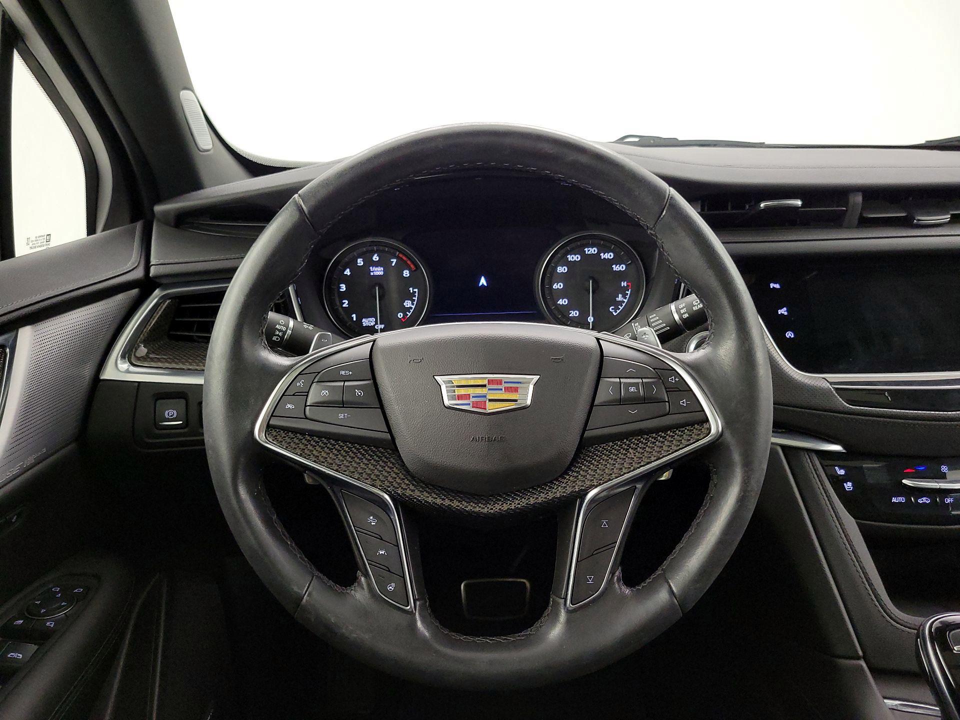 Thumbnail: 2021 Cadillac XT5 - 10