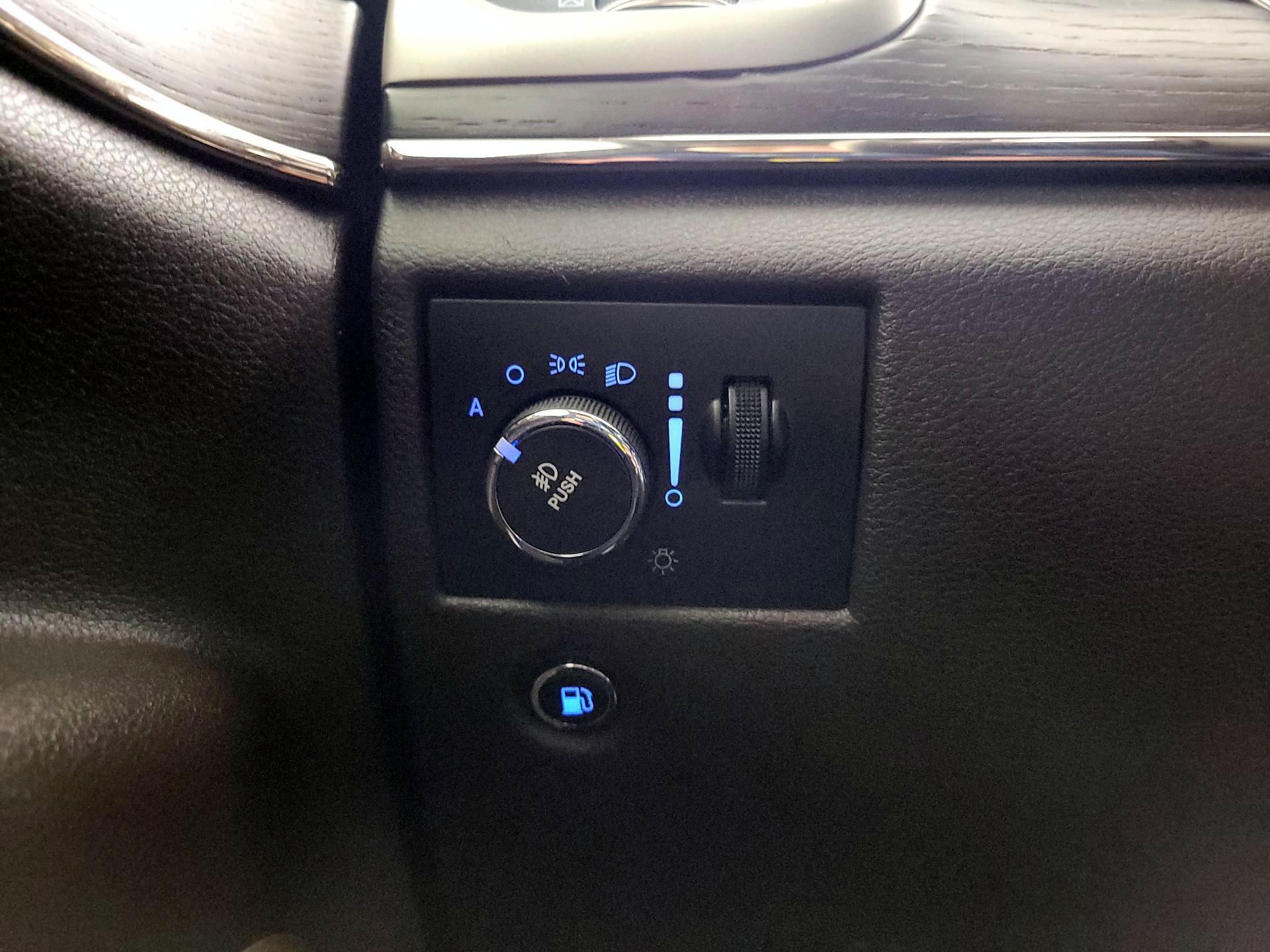 Thumbnail: 2014 Jeep Grand Cherokee - 13