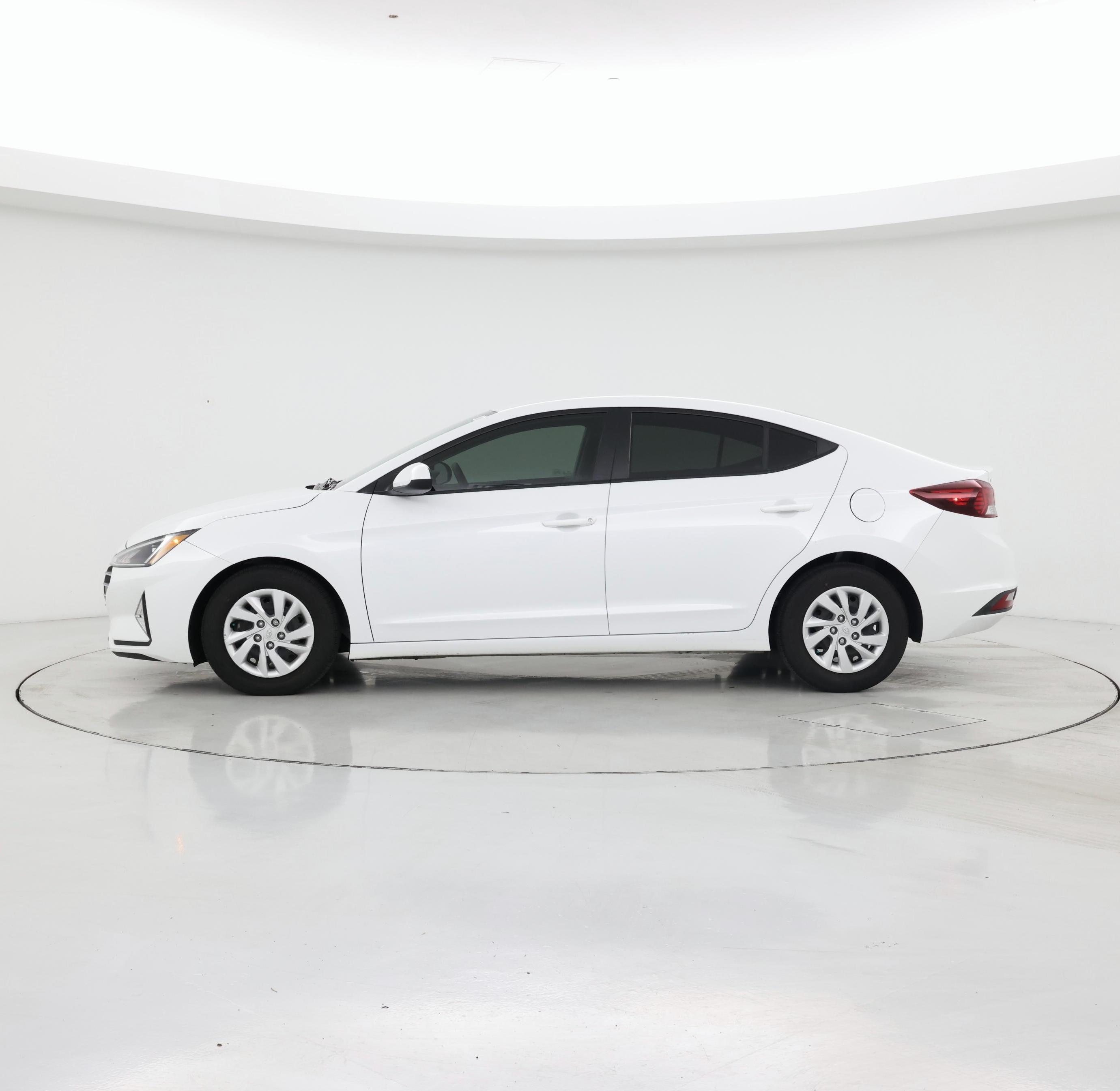 Thumbnail: 2020 Hyundai Elantra - 3