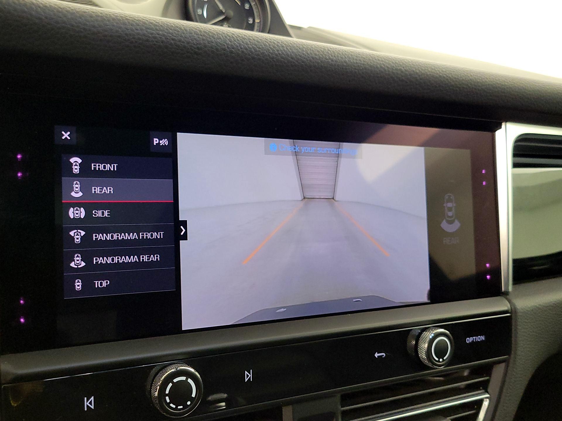 Thumbnail: 2024 Porsche Macan - 15