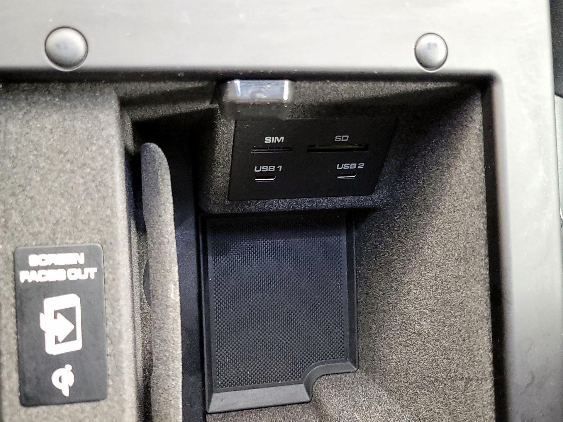 Thumbnail: 2024 Porsche Macan - 19