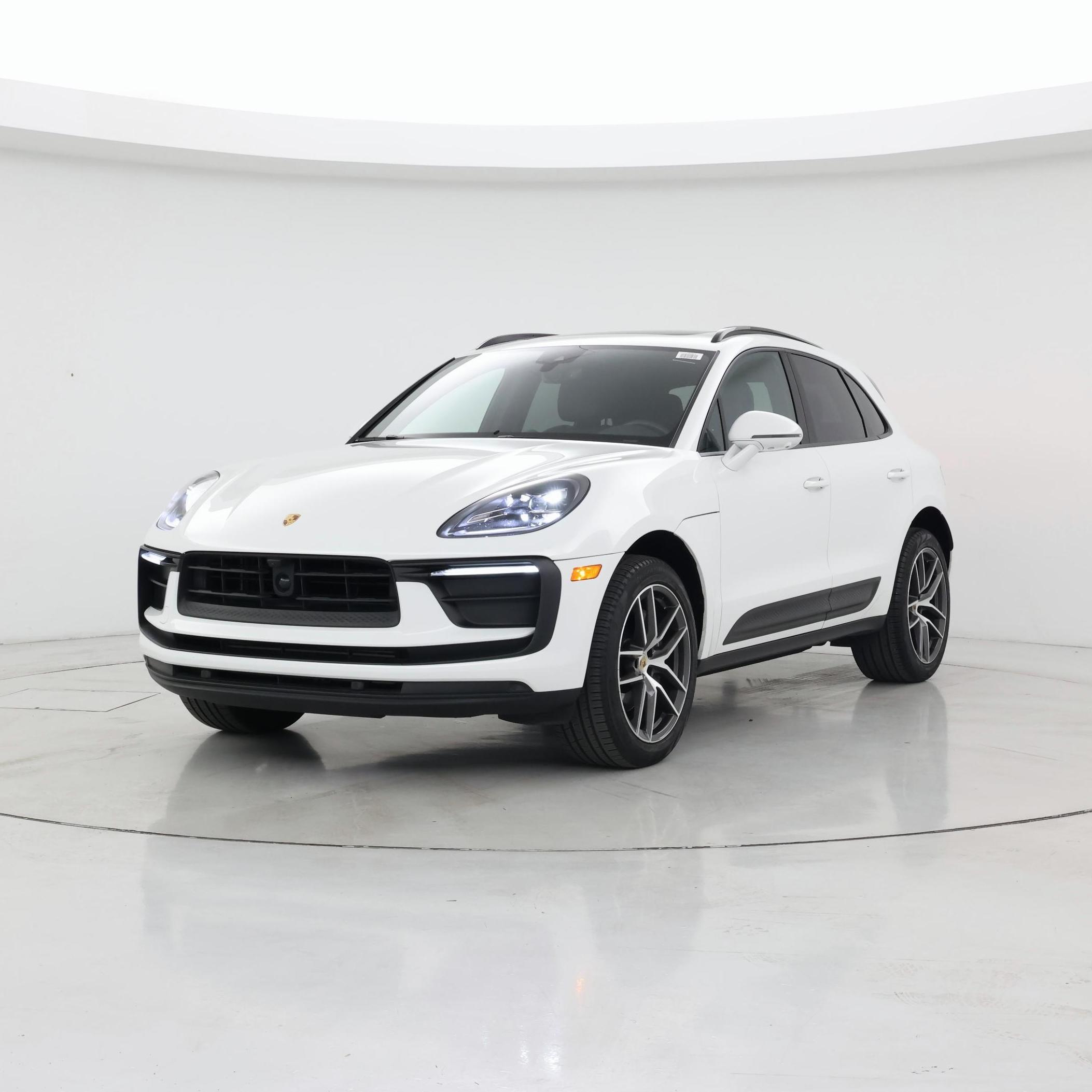 Thumbnail: 2024 Porsche Macan - 4