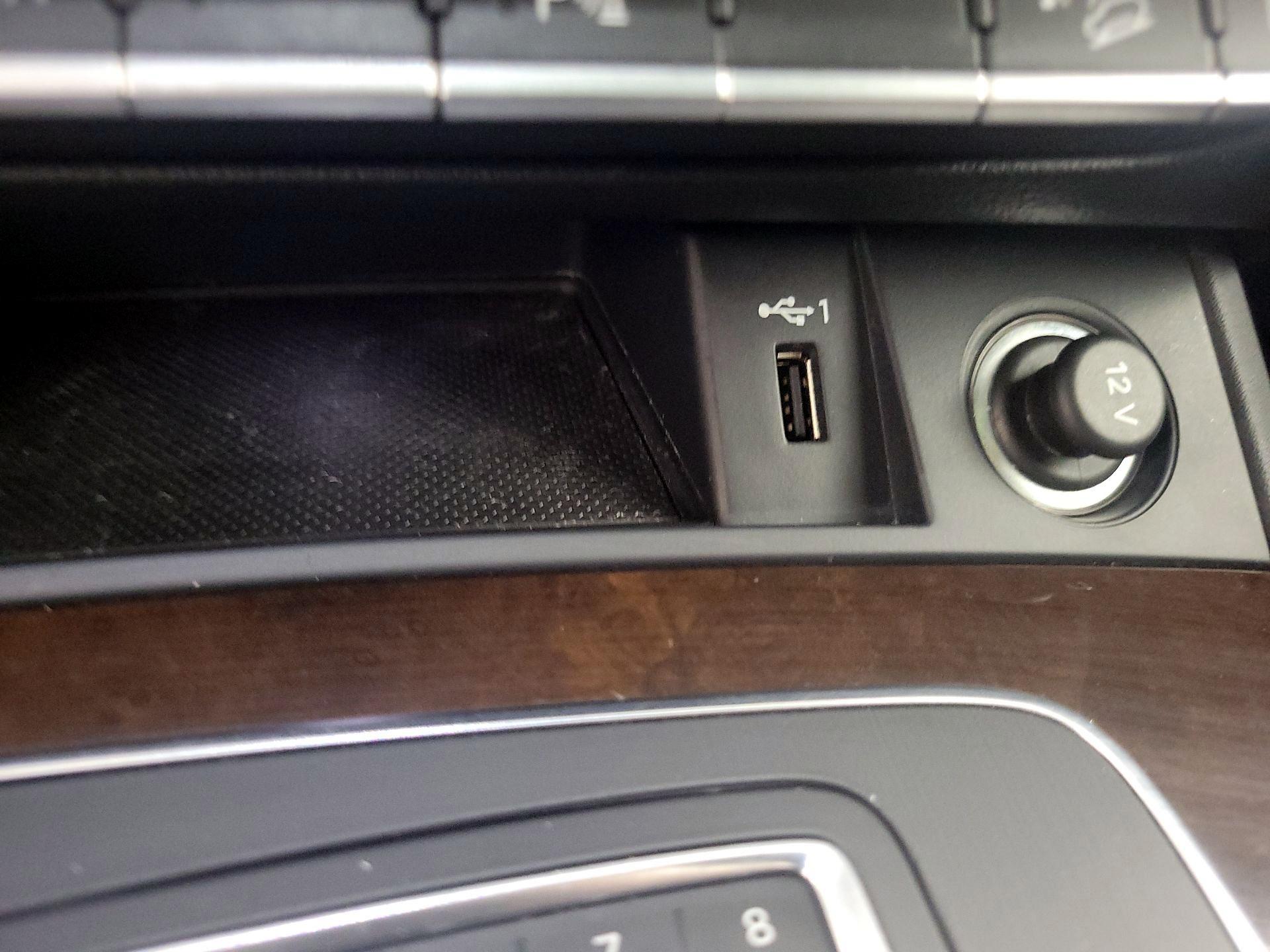 Thumbnail: 2019 Audi Q5 - 19